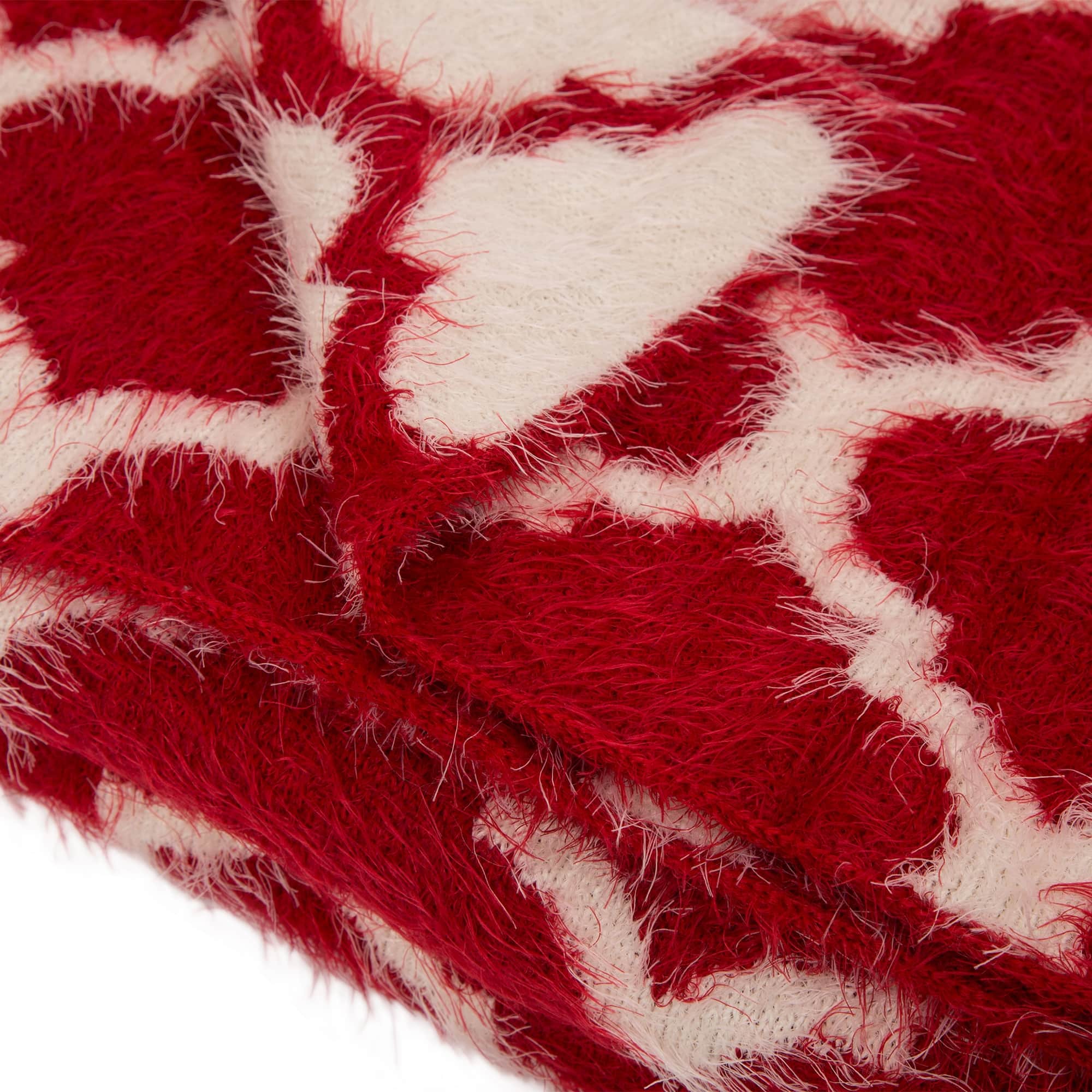 Glitzhome&#xAE; Reversible Knitted Nylon Eyelash Yarn Red &#x26; White Throw Blanket
