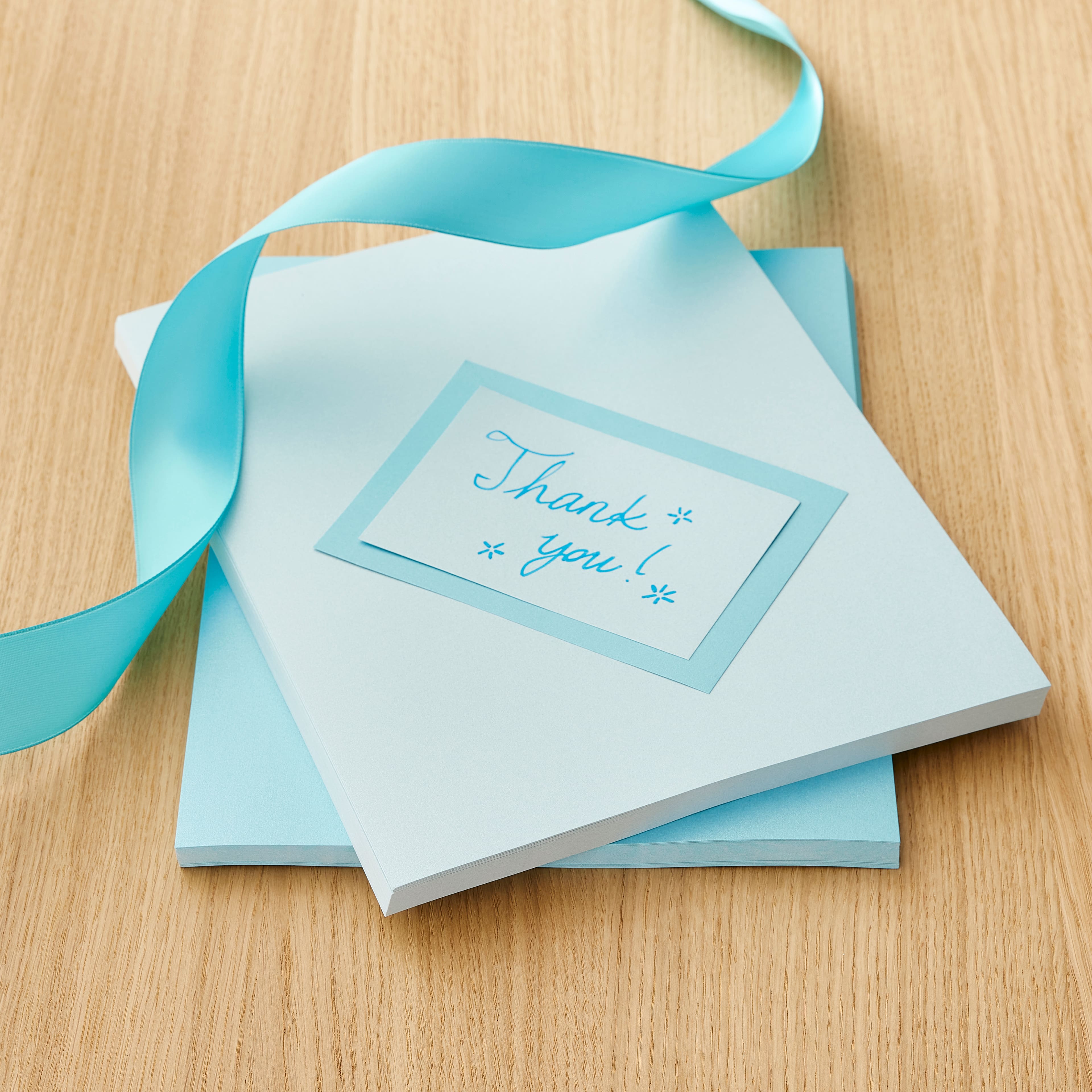100 Sheets Light Blue Cardstock 8.5 x 11 Pastel Paper, Goefun Blue Card  Stock Printer Paper for Wedding Invitations, Menus, Crafts, DIY Cards