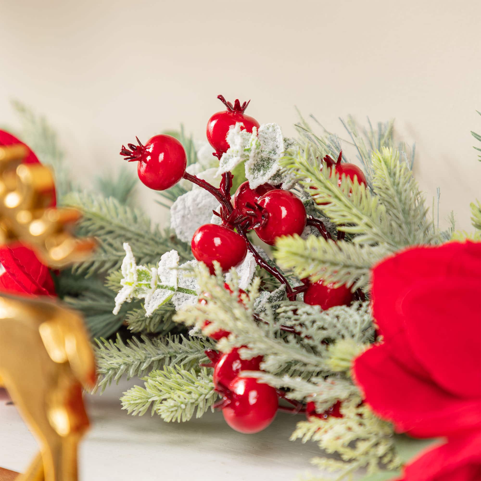 Glitzhome&#xAE; 6FT Christmas Red Mangnolia &#x26; Berry Garland