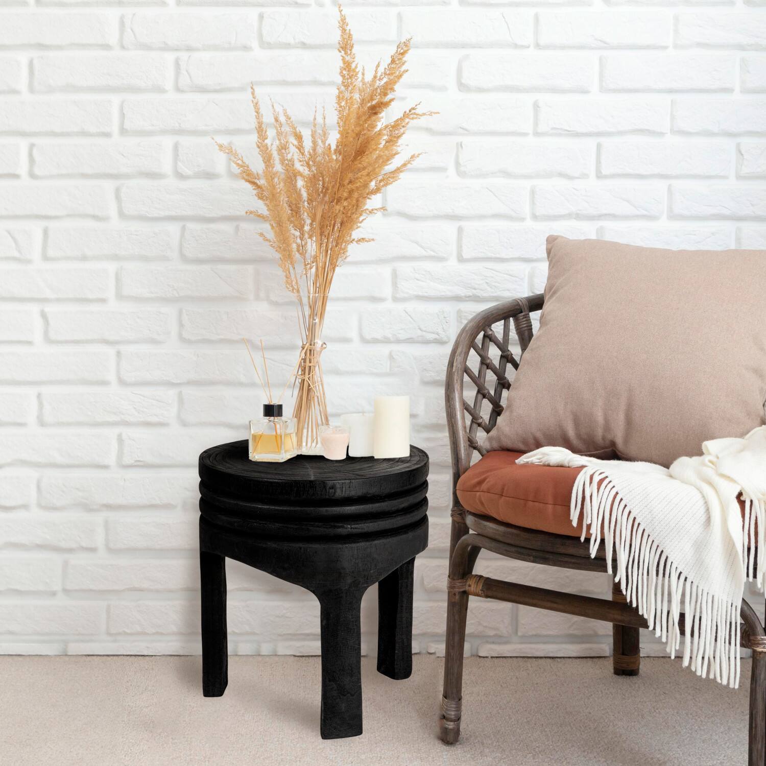 Hello Honey&#xAE; 15.8&#x22; Round Paulownia Wood Carved Stool