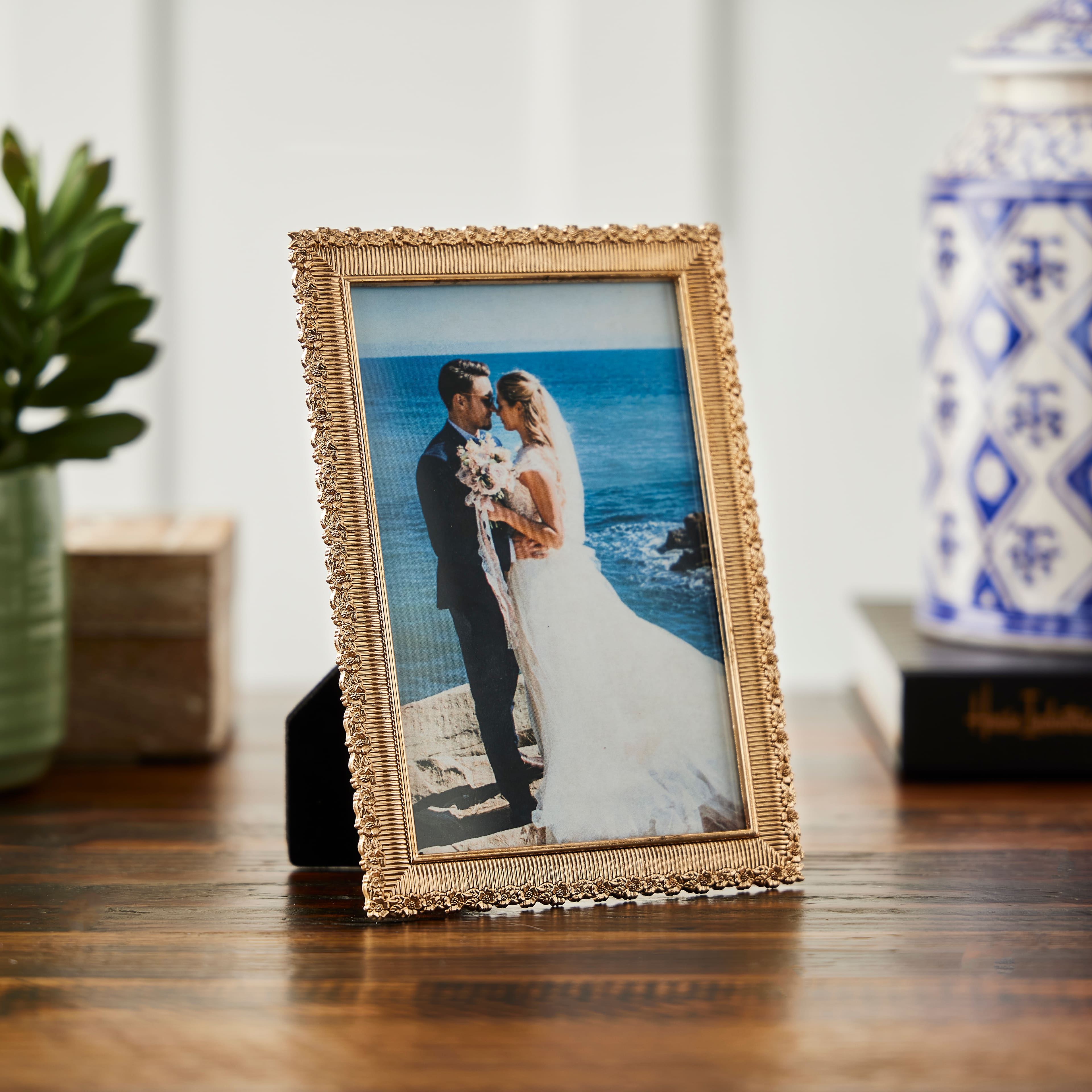 Expressions&#x2122; 4&#x22; x 6&#x22; Antique Gold Ornate Metal Tabletop Frame by Studio D&#xE9;cor&#xAE;