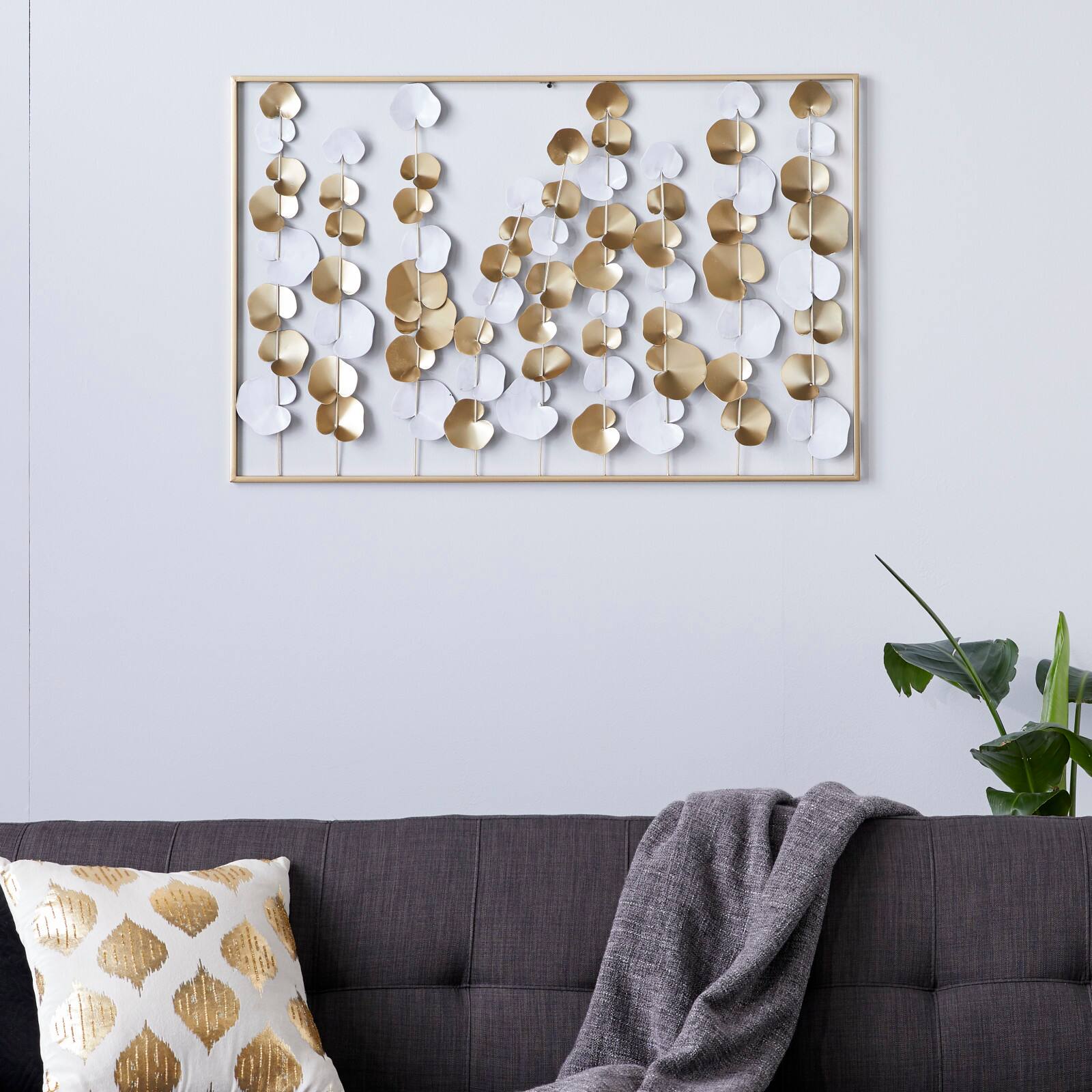 40&#x22; Gold Metal Modern Wall D&#xE9;cor