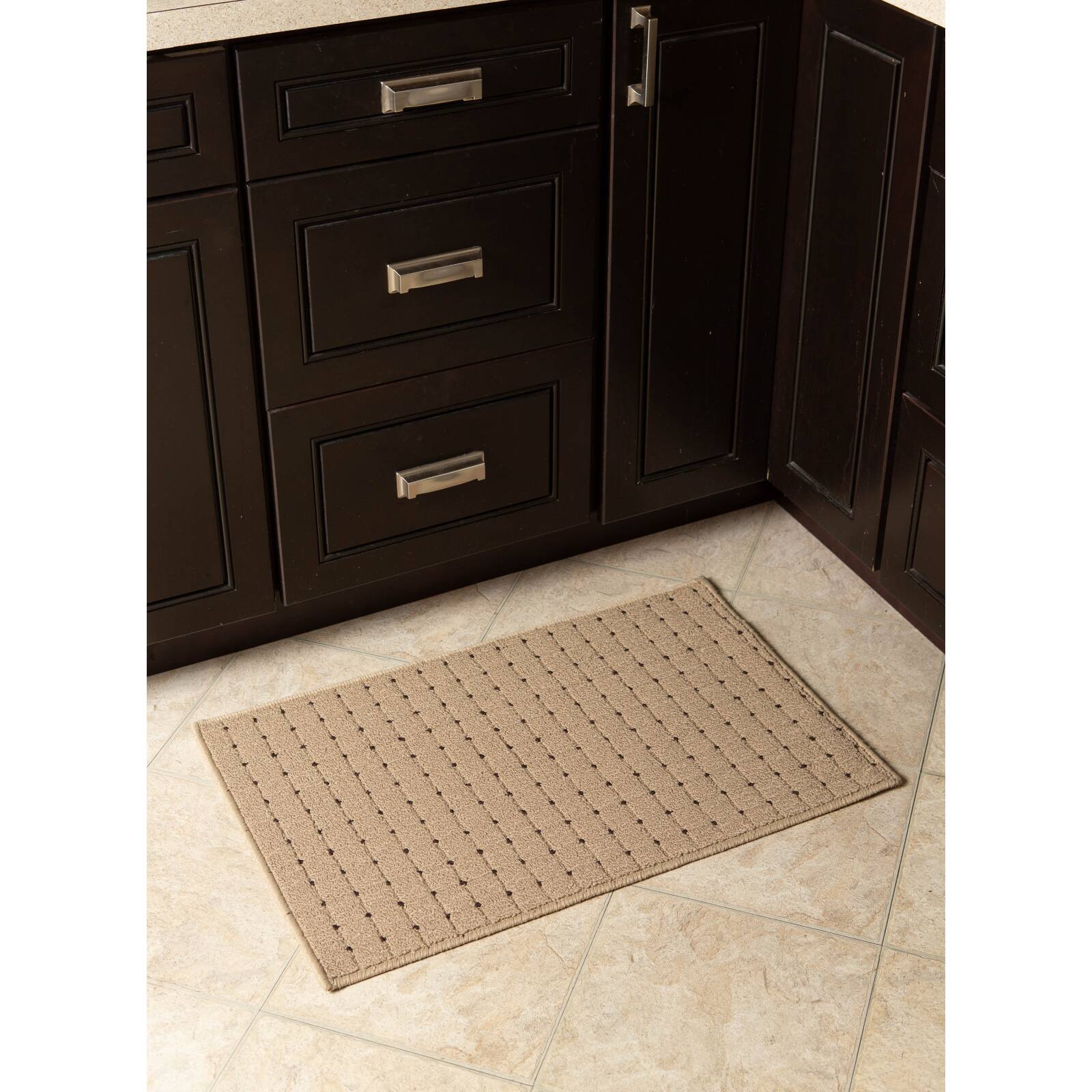 DII&#xAE; Graphic Printed Nylon Rug