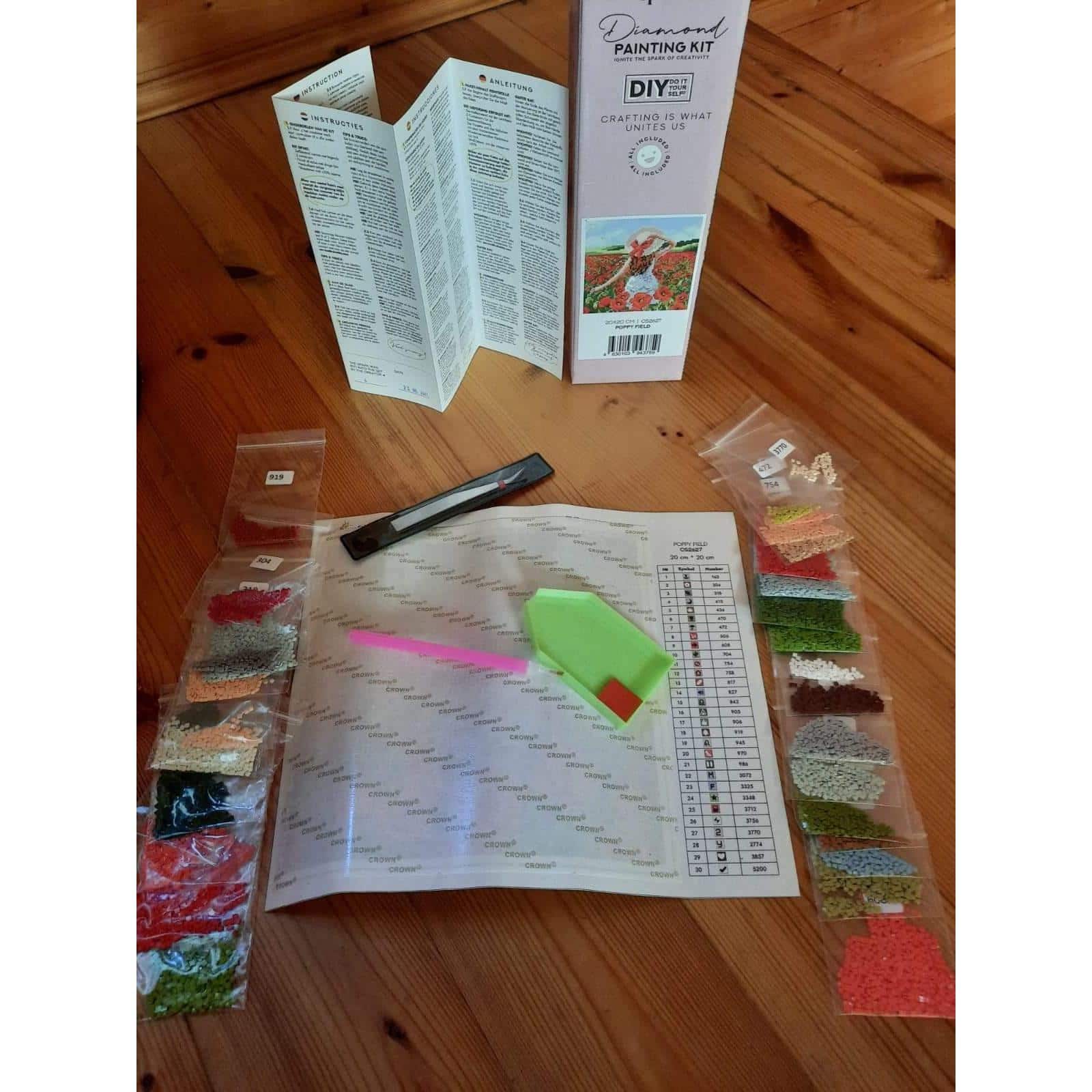 Crafting Spark Little Santa Diamond Painting Kit