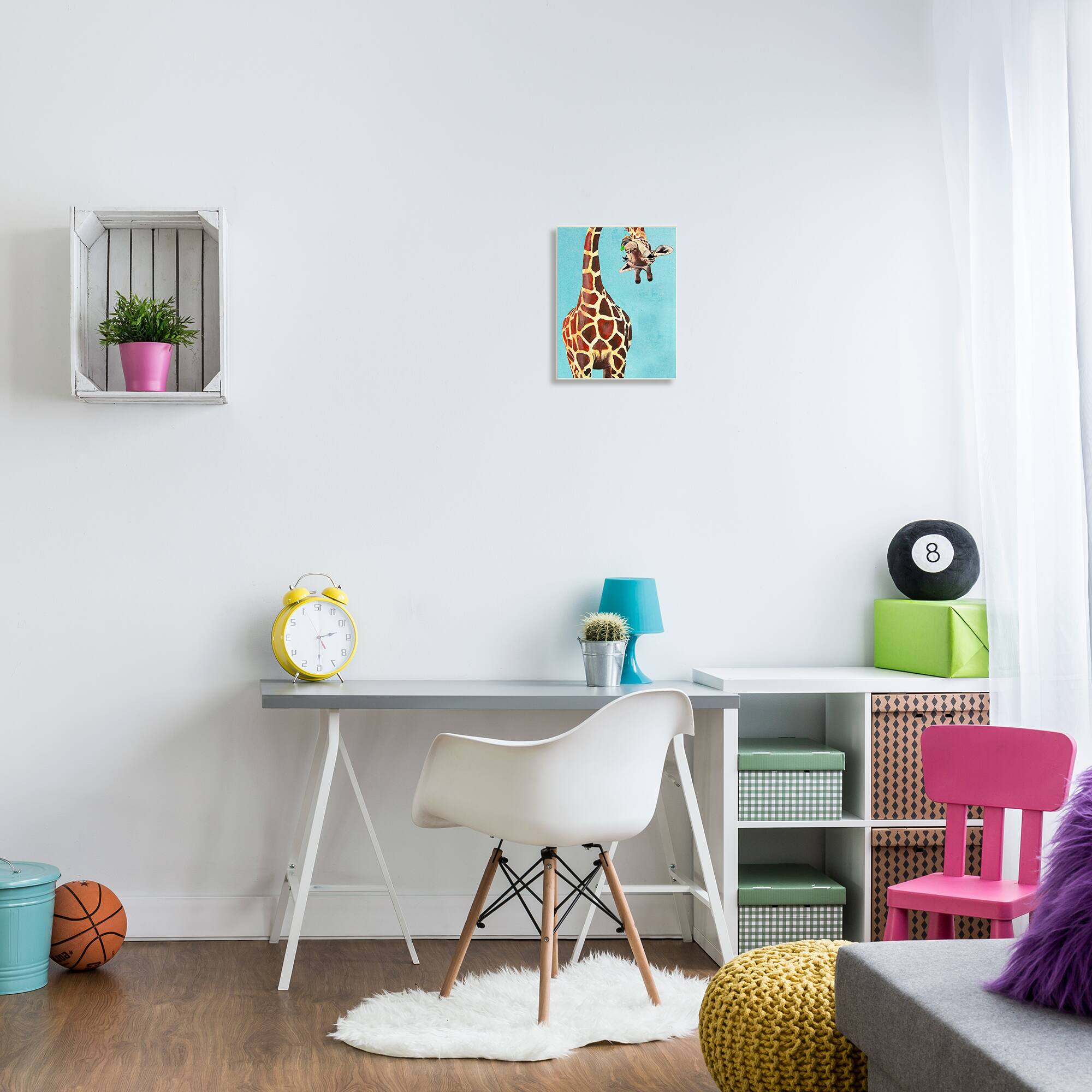 Stupell Industries Curious Giraffe Chewing Leaves, 10" x 15"