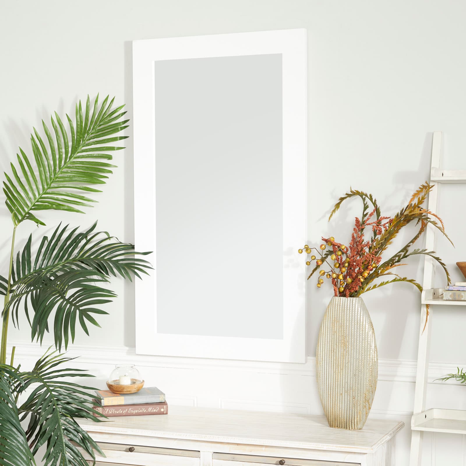 White Wood Contemporary Wall Mirror 24&#x22; x 42&#x22;