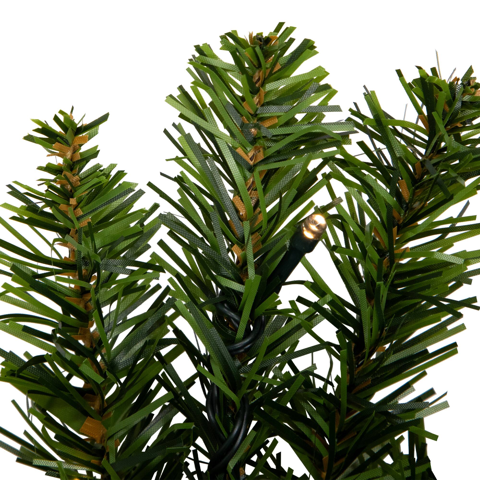 24" Pre-Lit Canadian Pine Artificial Christmas Wreath