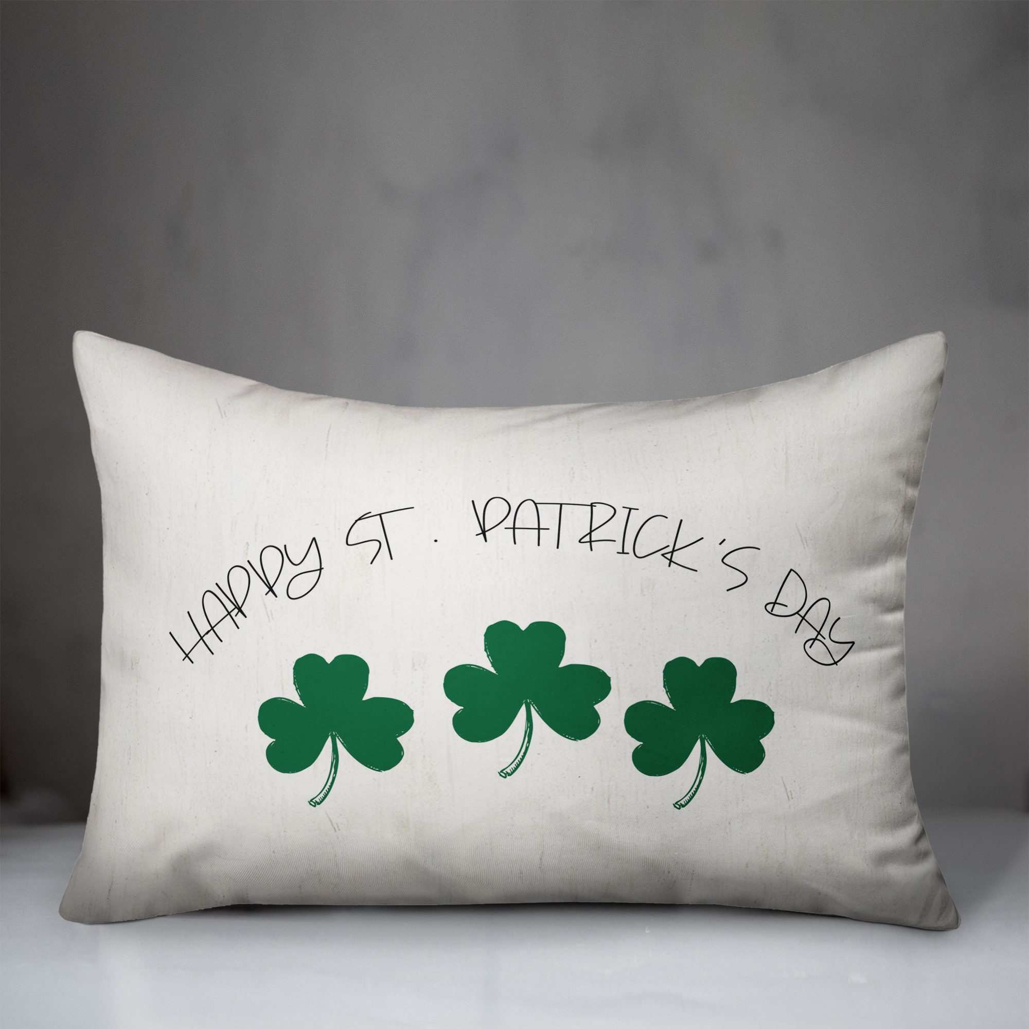 Happy Patricks Day Clover 14&#x22; x 20&#x22; Throw Pillow