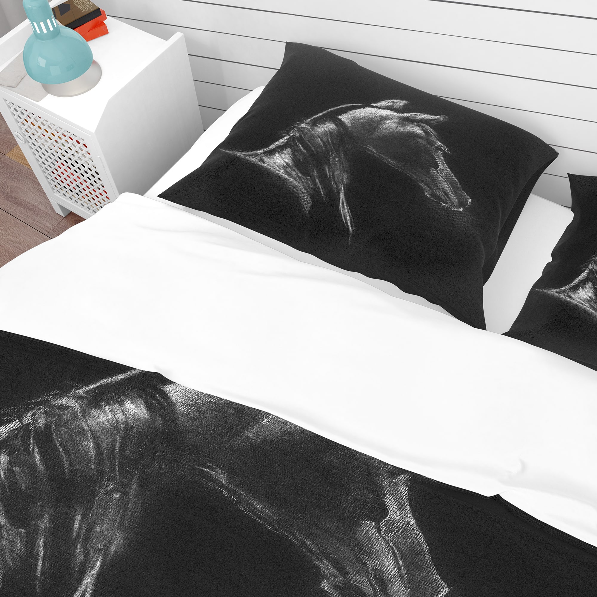Designart &#x27;Horse in Black Background&#x27; Southwestern Bedding Set - Duvet Cover &#x26; Shams