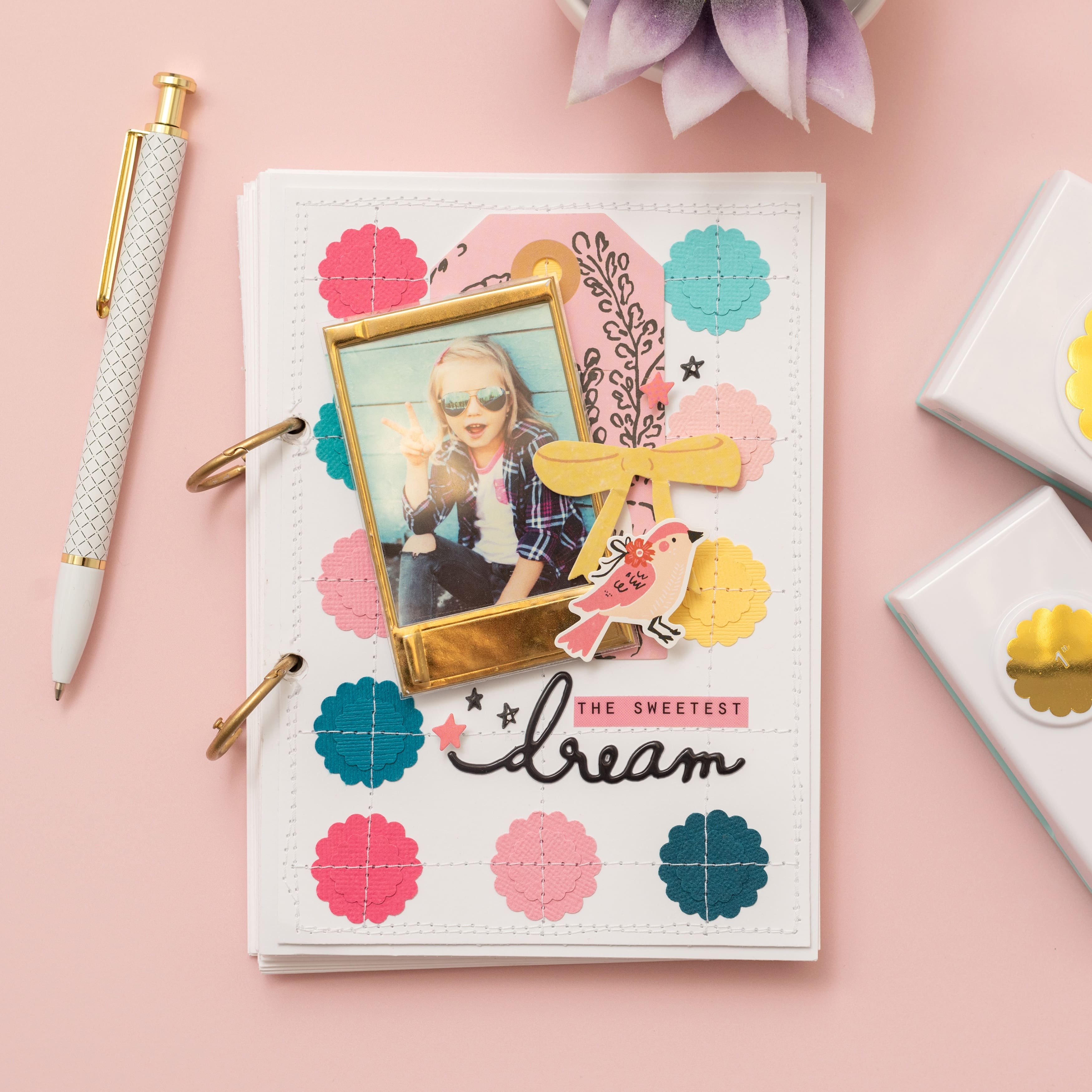 We R Memory Keepers® Scallop Circles Layering Punches Set