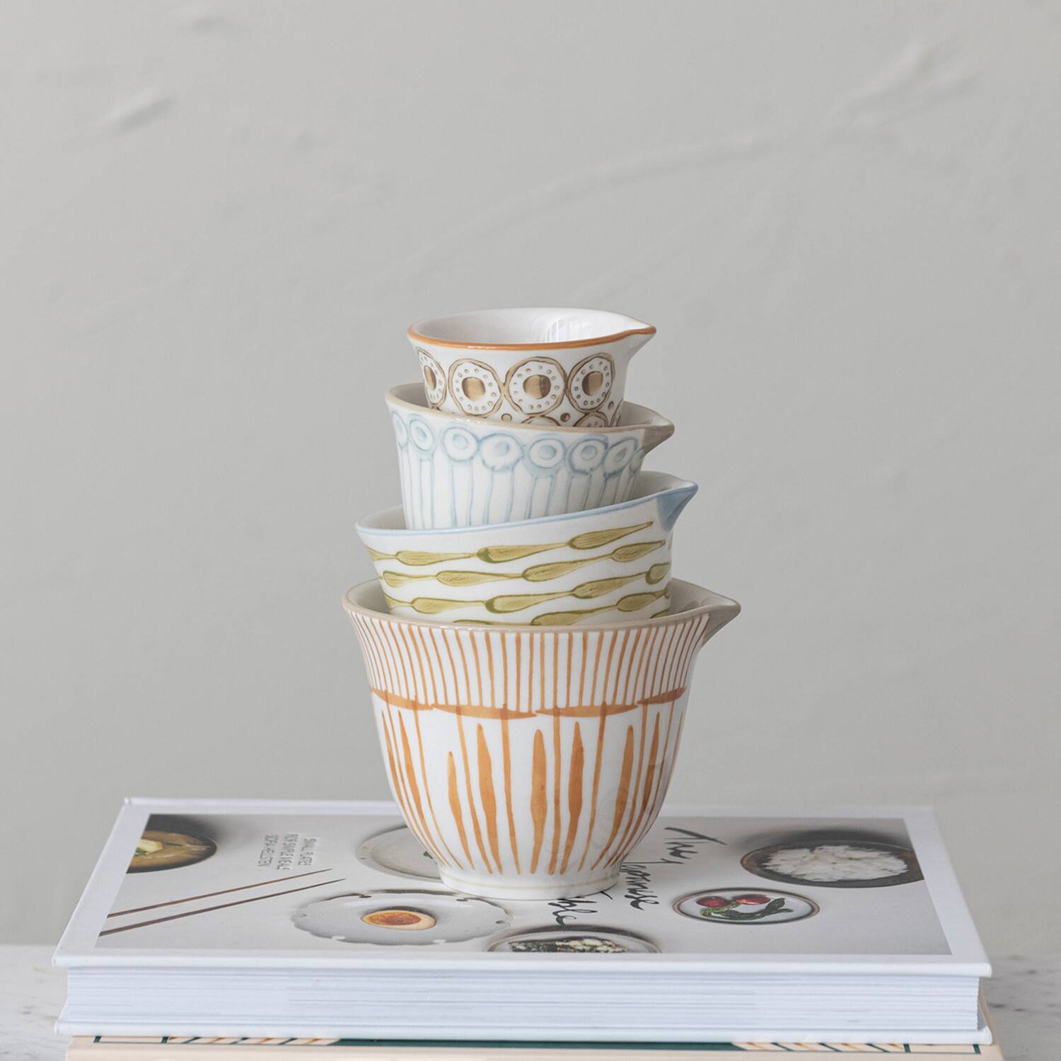 Hello Honey&#xAE; Painted Patterns Stoneware Measuring Cup Set