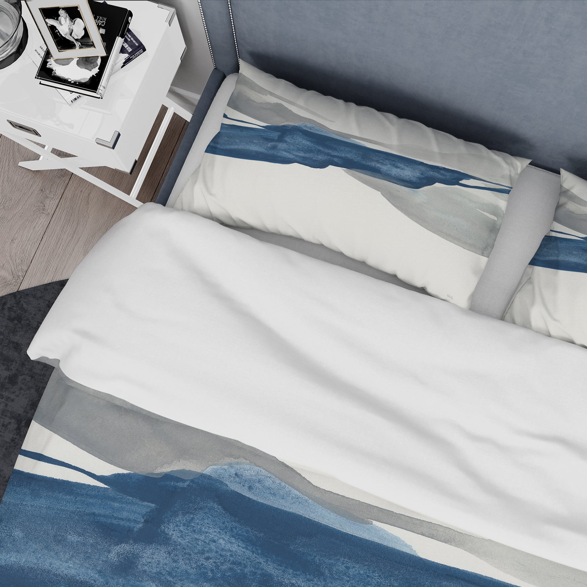 Designart &#x27;Gouache Sapphire on Gray II&#x27; Geometric Bedding Set - Duvet Cover &#x26; Shams