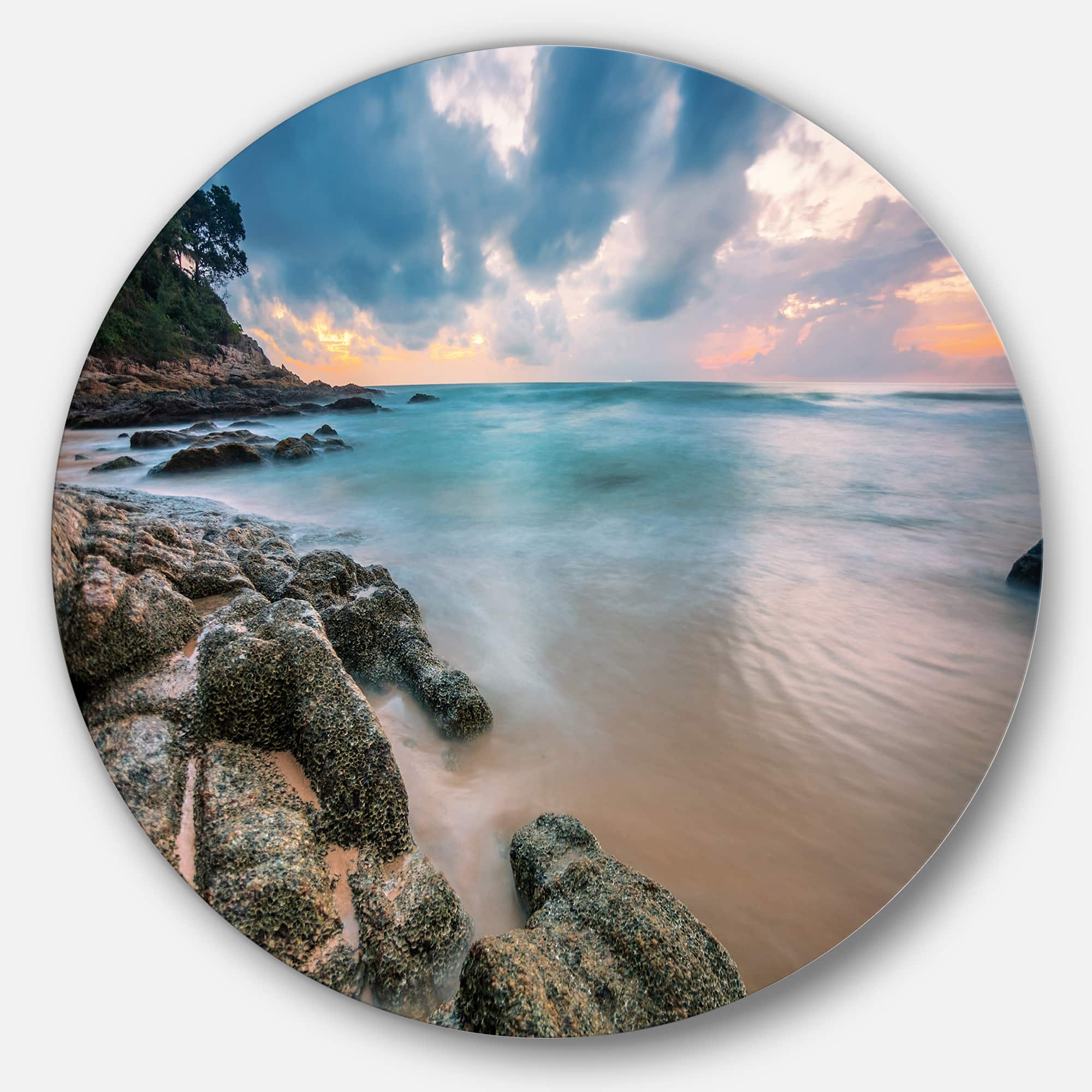 Designart - Gloomy Tropical Sunset Beach&#x27; Extra Large Seascape Metal Wall Decor