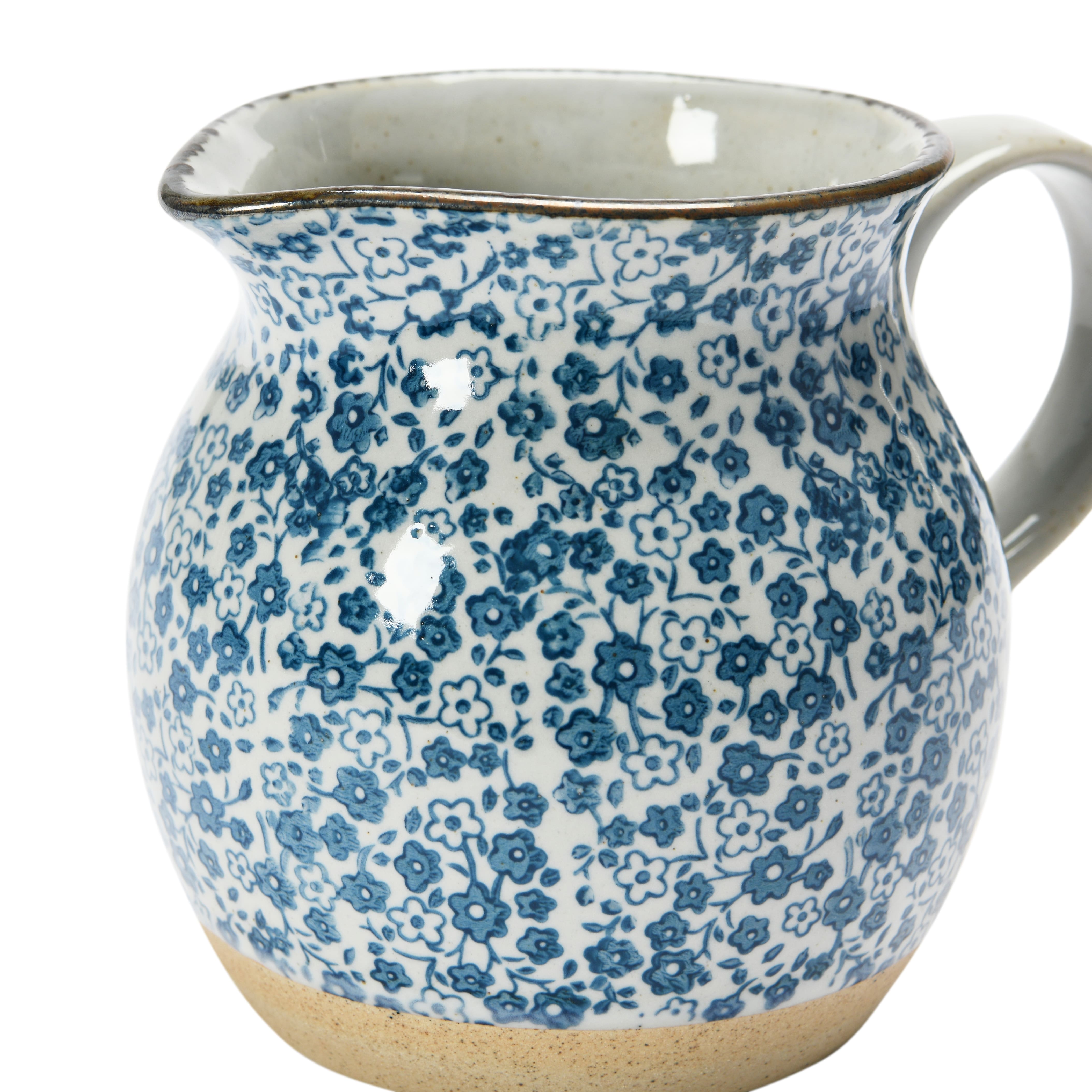 5.2&#x22; Blue &#x26; White Floral Hand-Painted Country-Style Stoneware Pitcher