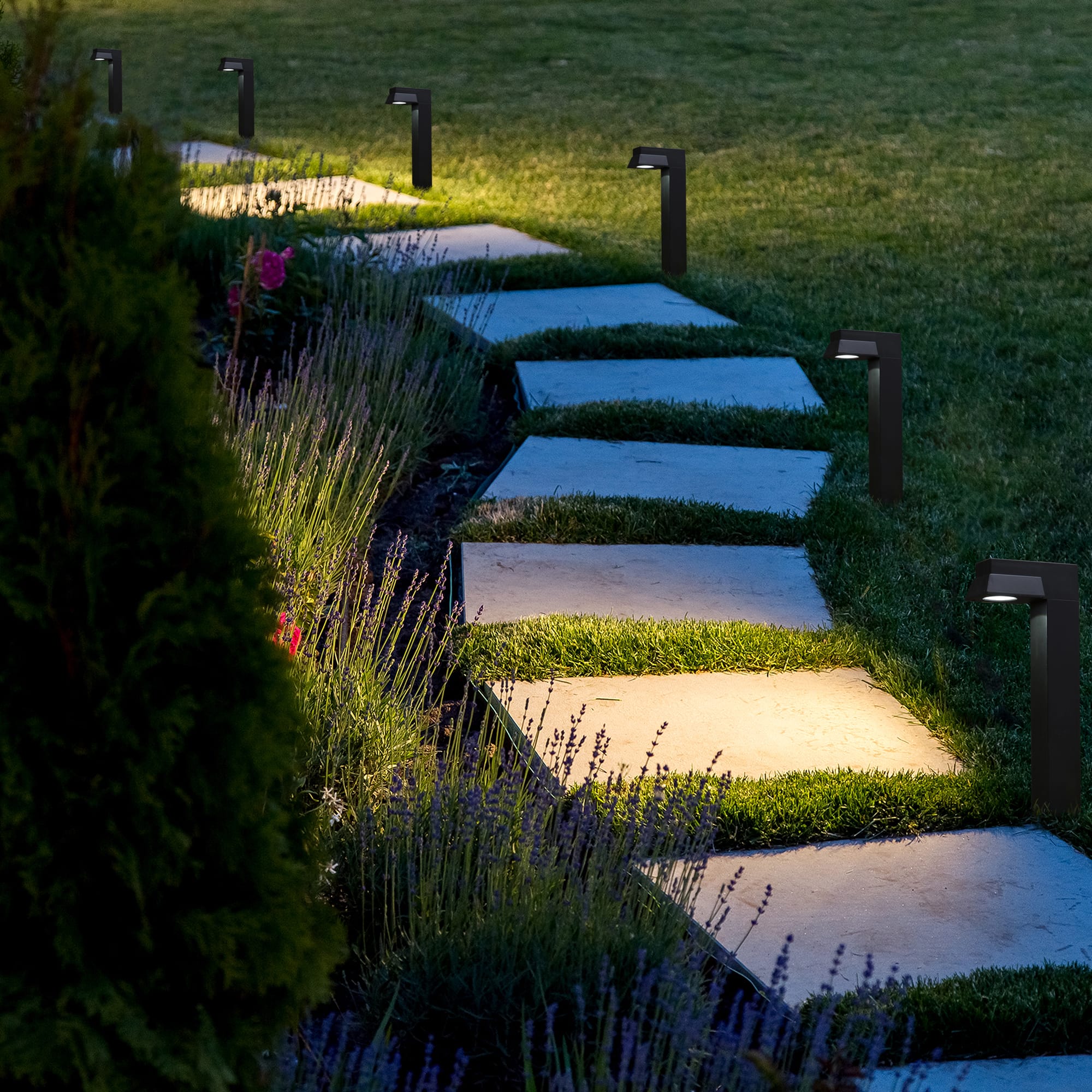 Glitzhome&#xAE; 15&#x22; Solar Powered LED Pathway Ground Lights Set