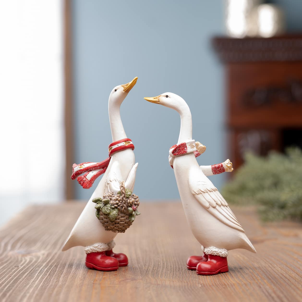 Holiday Goose Figurine with Scarf Accent Set