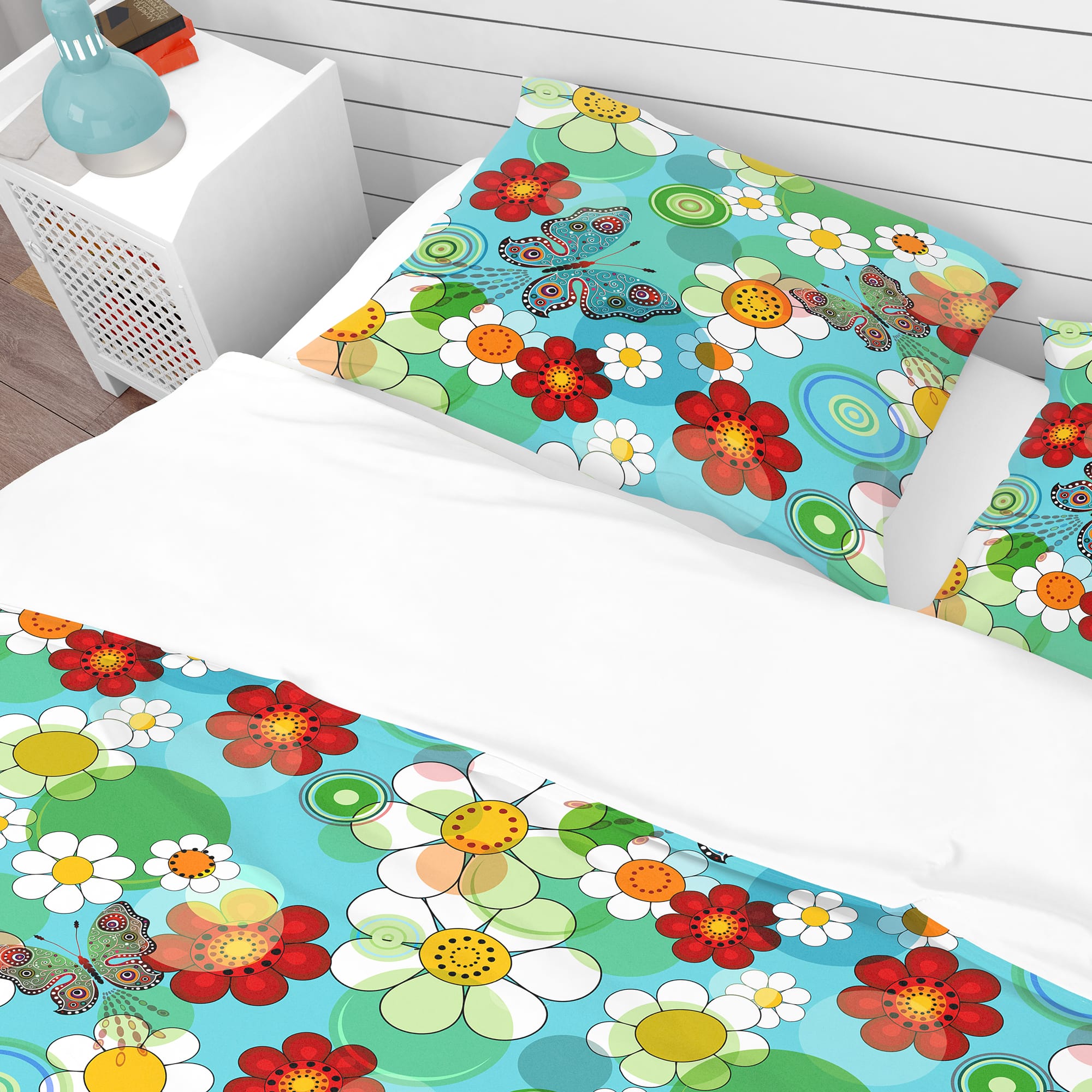 Designart &#x27;Vivid Blue Floral Pattern&#x27; Bohemian &#x26; Eclectic Bedding Set - Duvet Cover &#x26; Shams