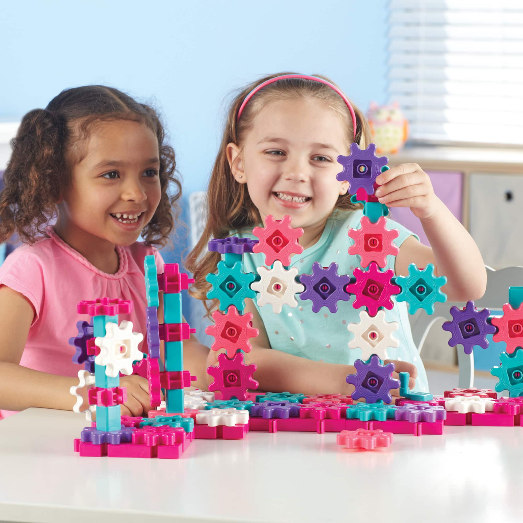 Learning Resources Gears! Gears! Gears! 100-Piece Deluxe Building Set