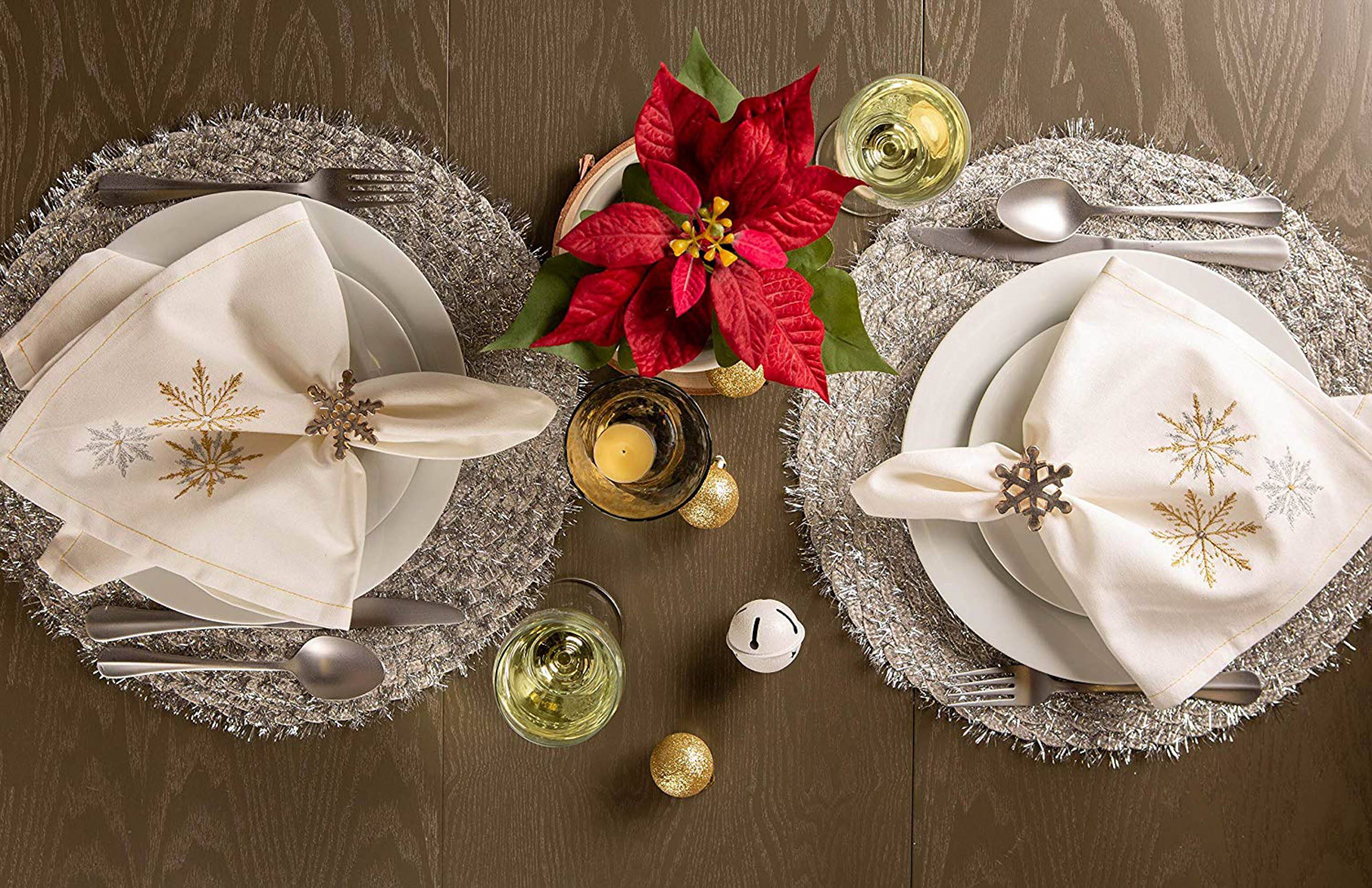 DII&#xAE; Silver Round Polypropylene Woven Tinsel Placemat (Set of 6)