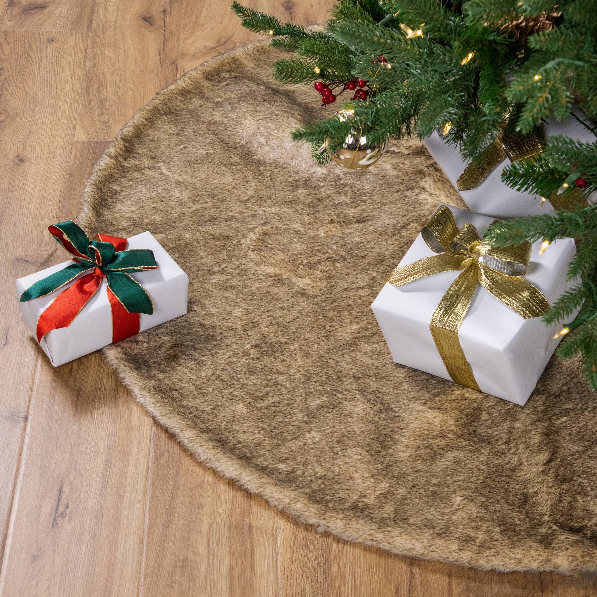 Faux Fur Christmas Tree Skirt - 48&#x22; - Brown