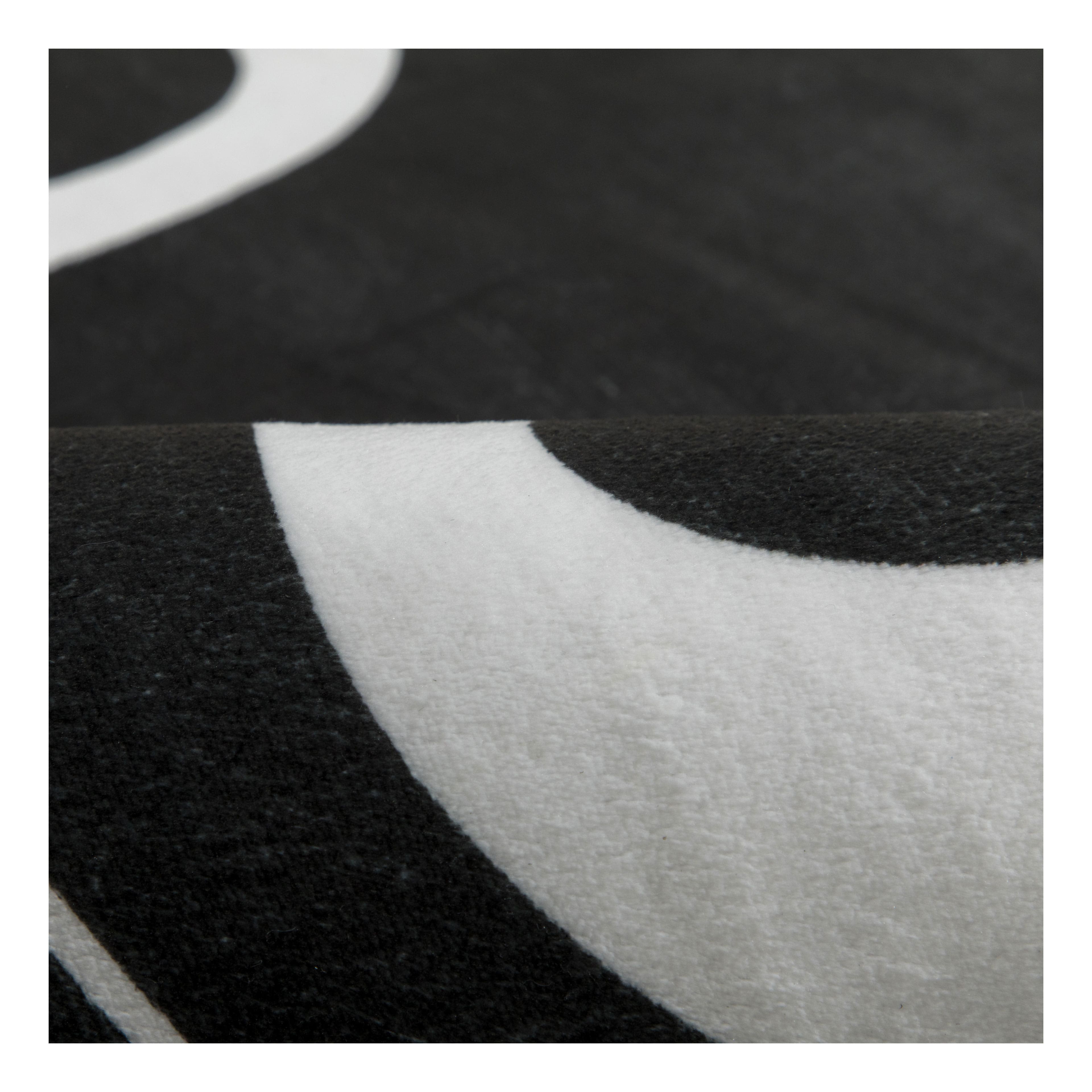 3ft. x 5ft. Black Cat Washable Area Rug by Ashland&#xAE;