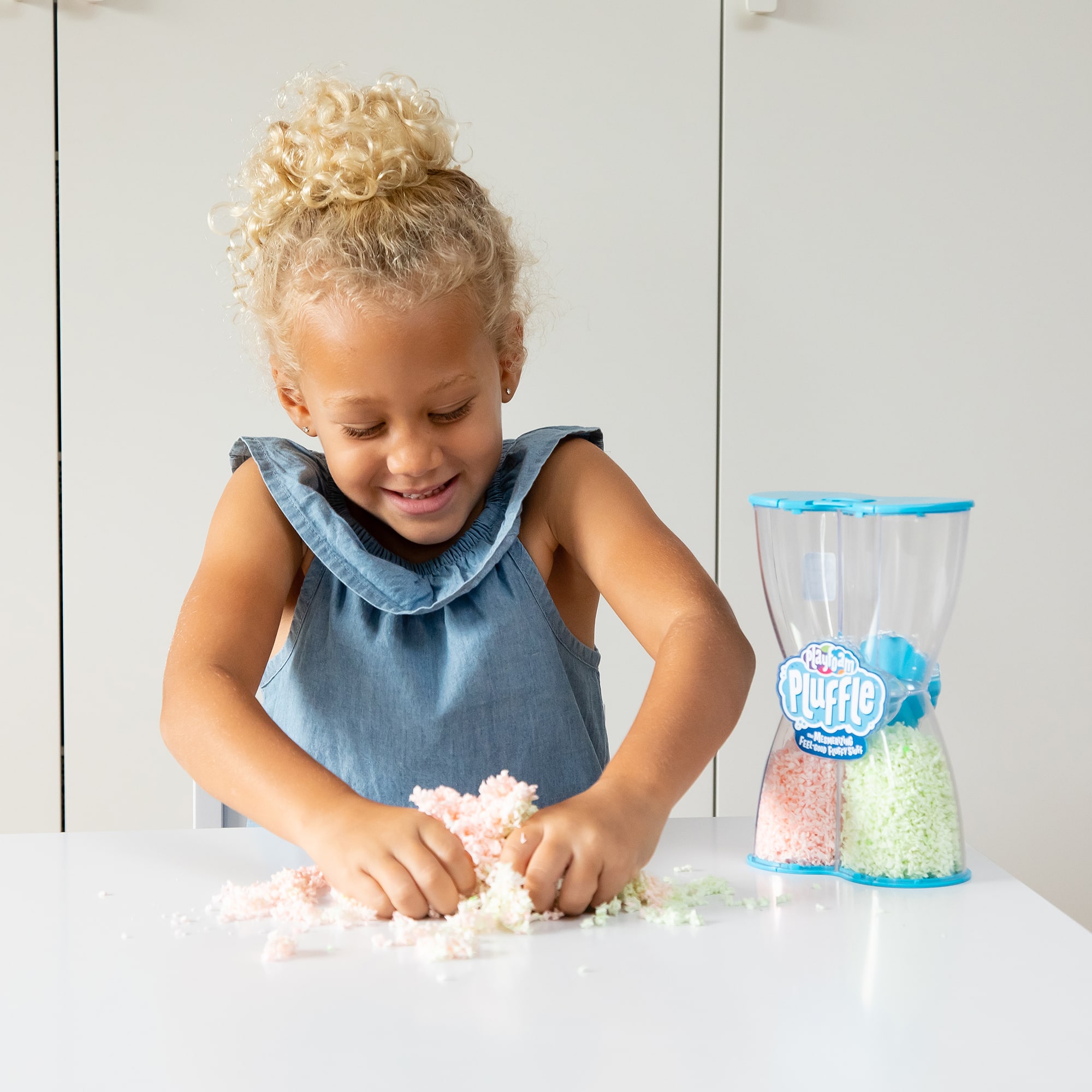 Educational Insights Pluffle Twist Glow-in-the-Dark Playfoam