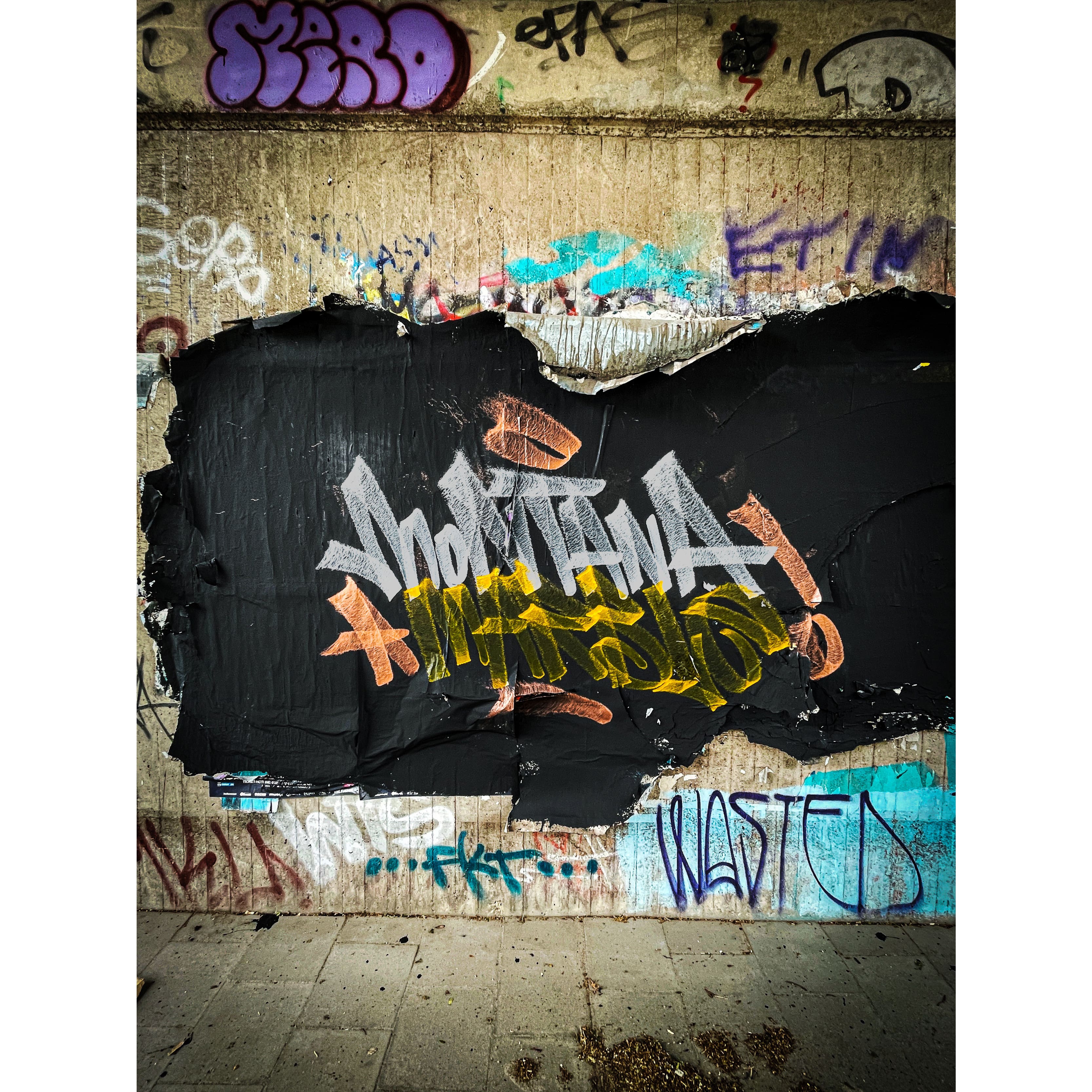 Montana&#x2122; Cans 400mL MARBLE Effect Spray Paint