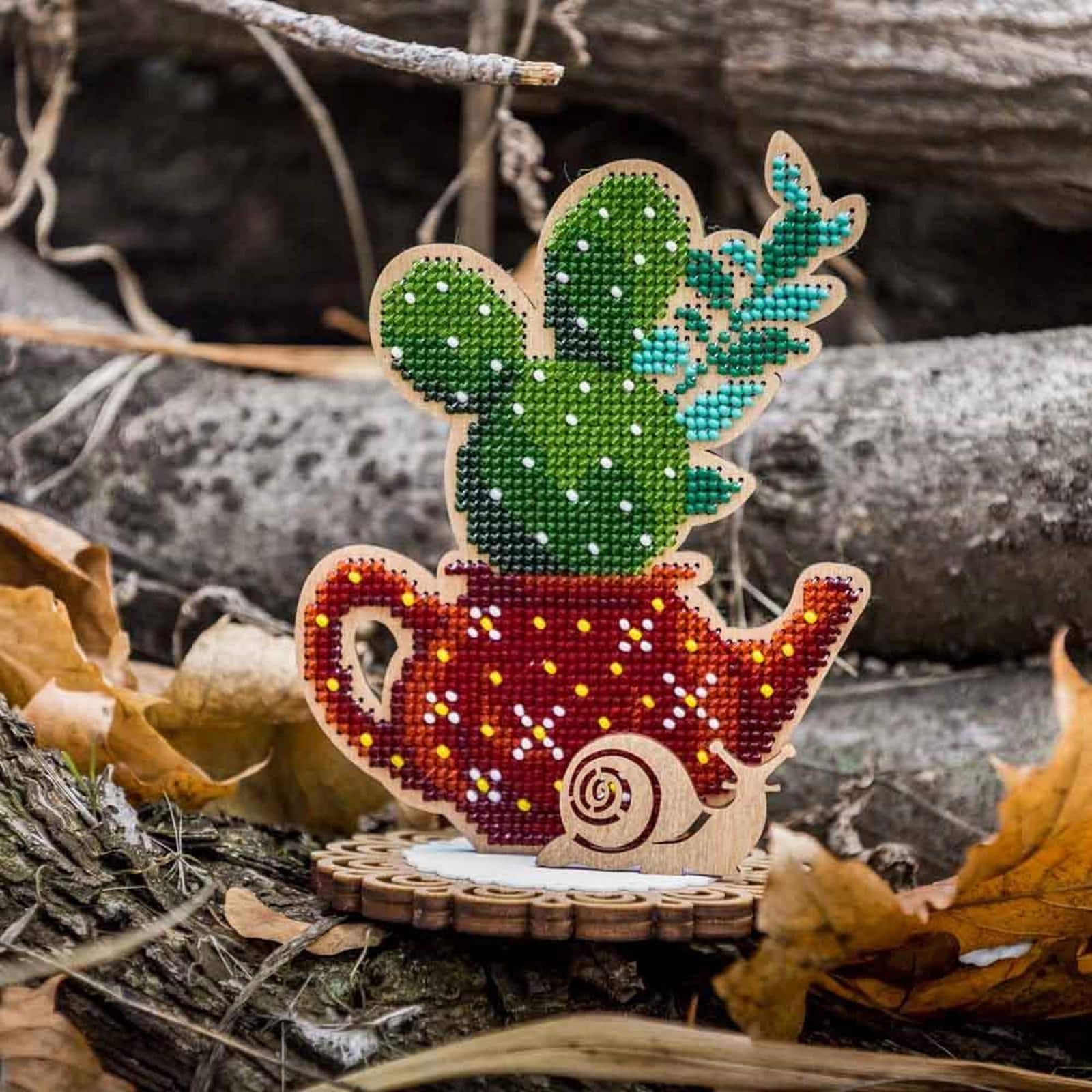 Wonderland Crafts Succulent in Teapot Bead Embroidery on Wood Kit