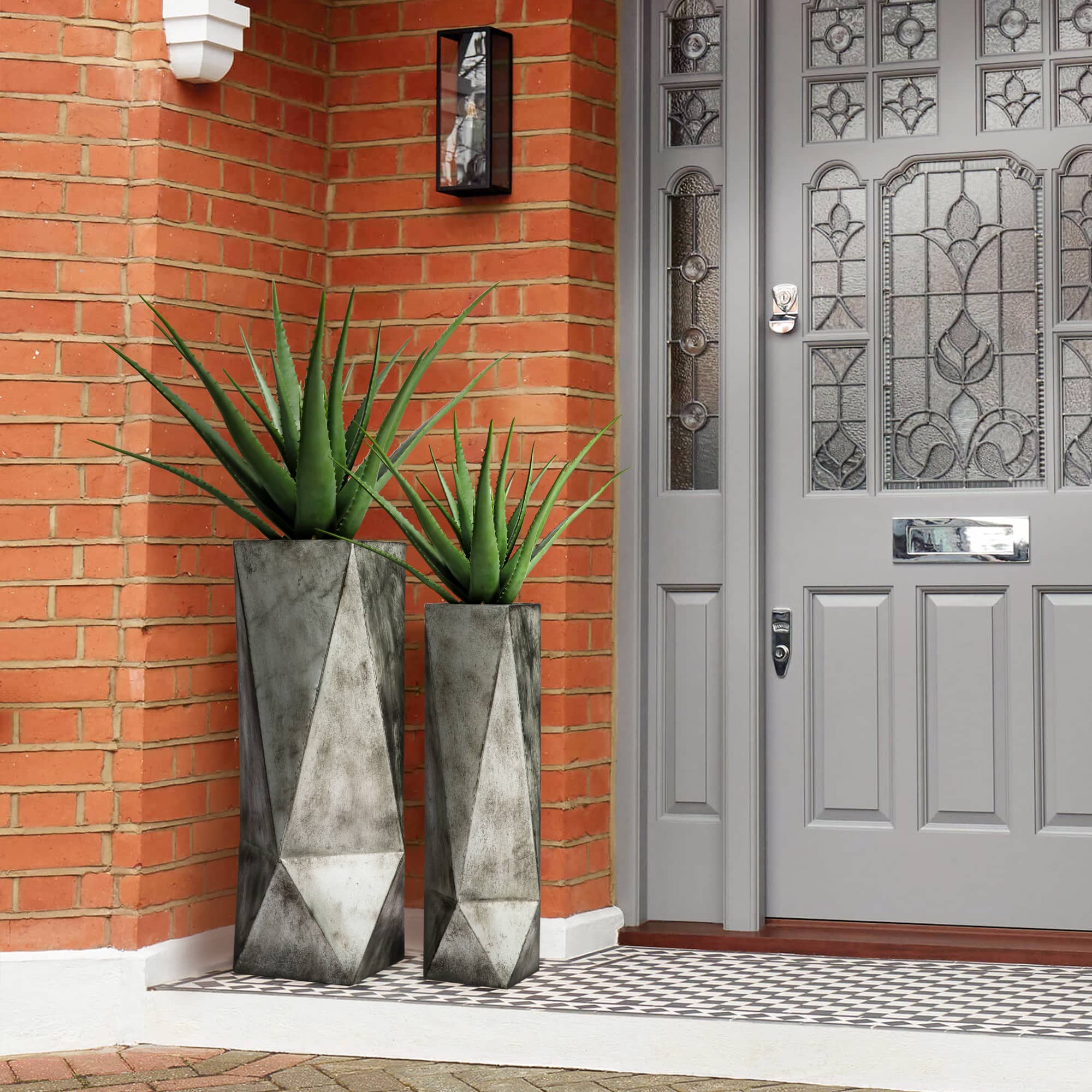 Glitzhome® Geometric Antique Silver Metal Floor Vases Set