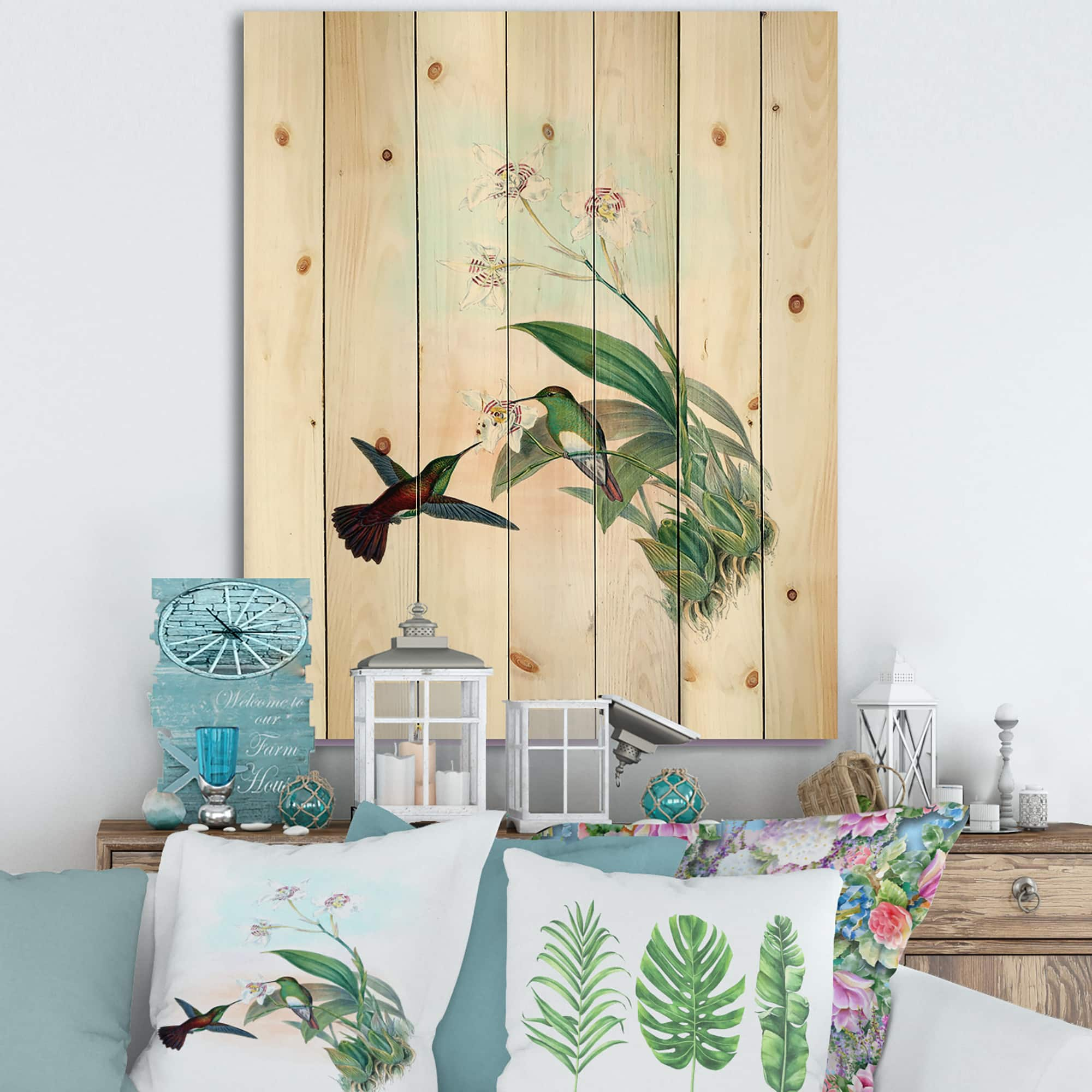 Designart - Vintage Hummingbird Flying To A Flower - Traditional Print on Natural Pine Wood