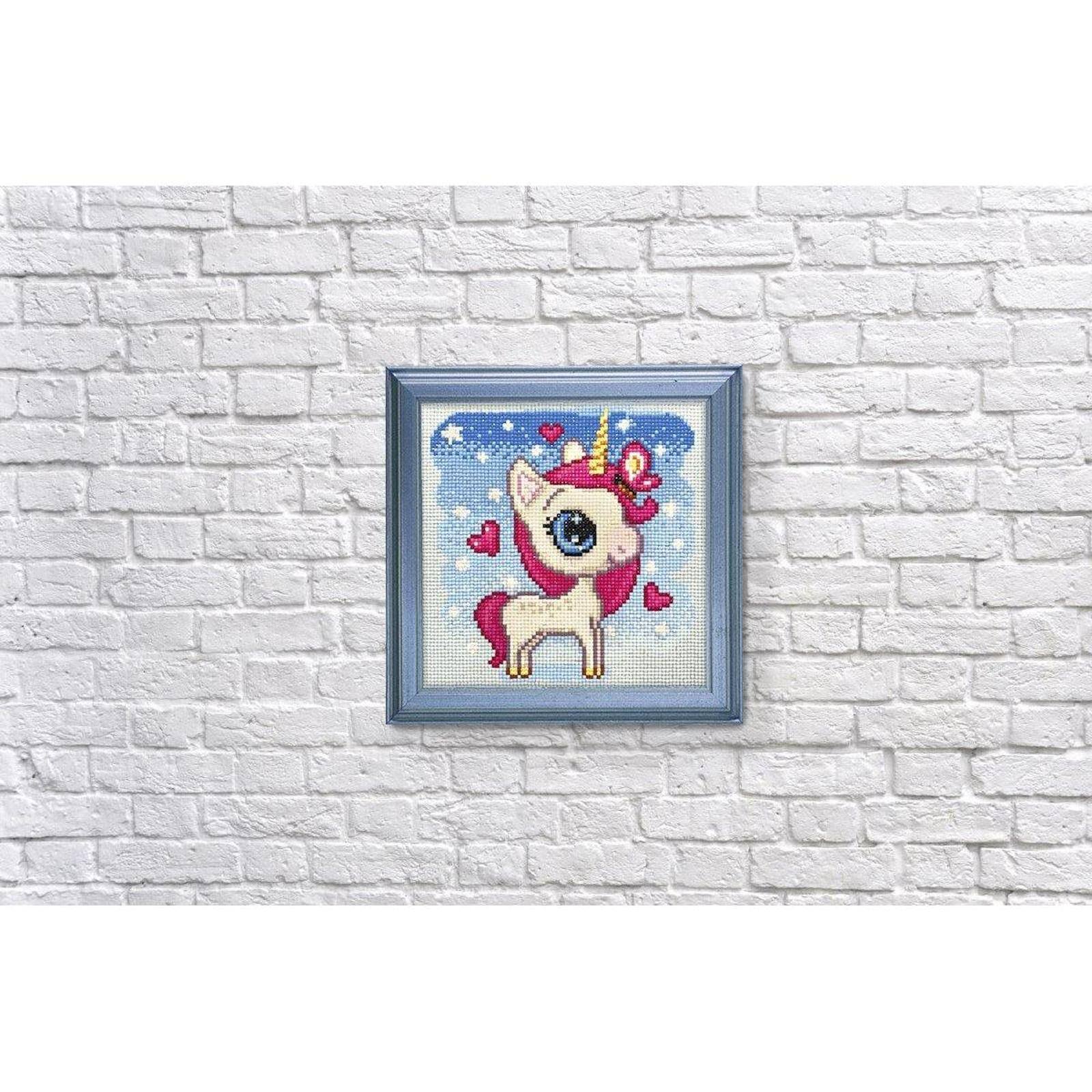 Crafting Spark Unicorn in Love Diamond Painting Kit