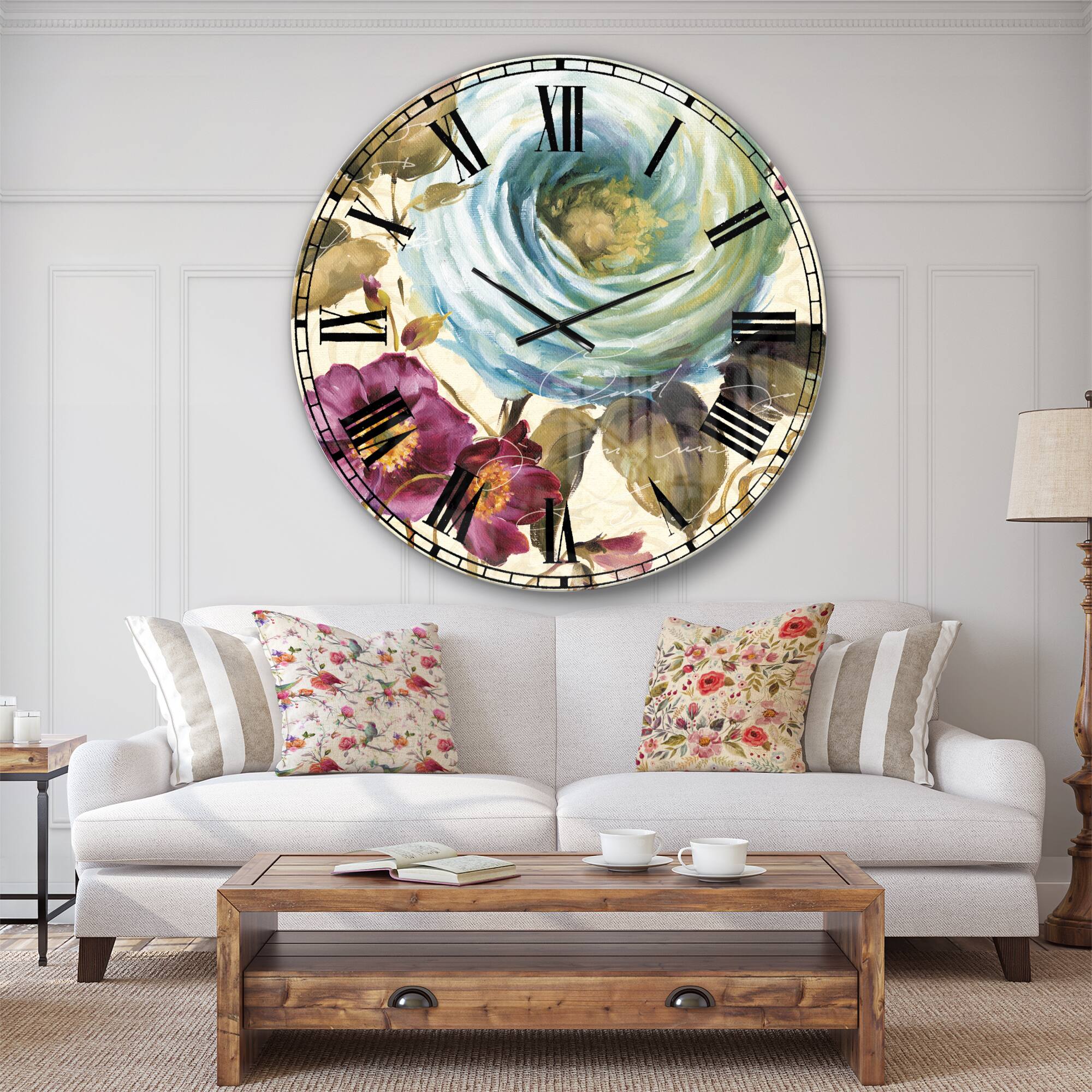 Designart 'Victorias Cream Flower Traditional Wall Clock