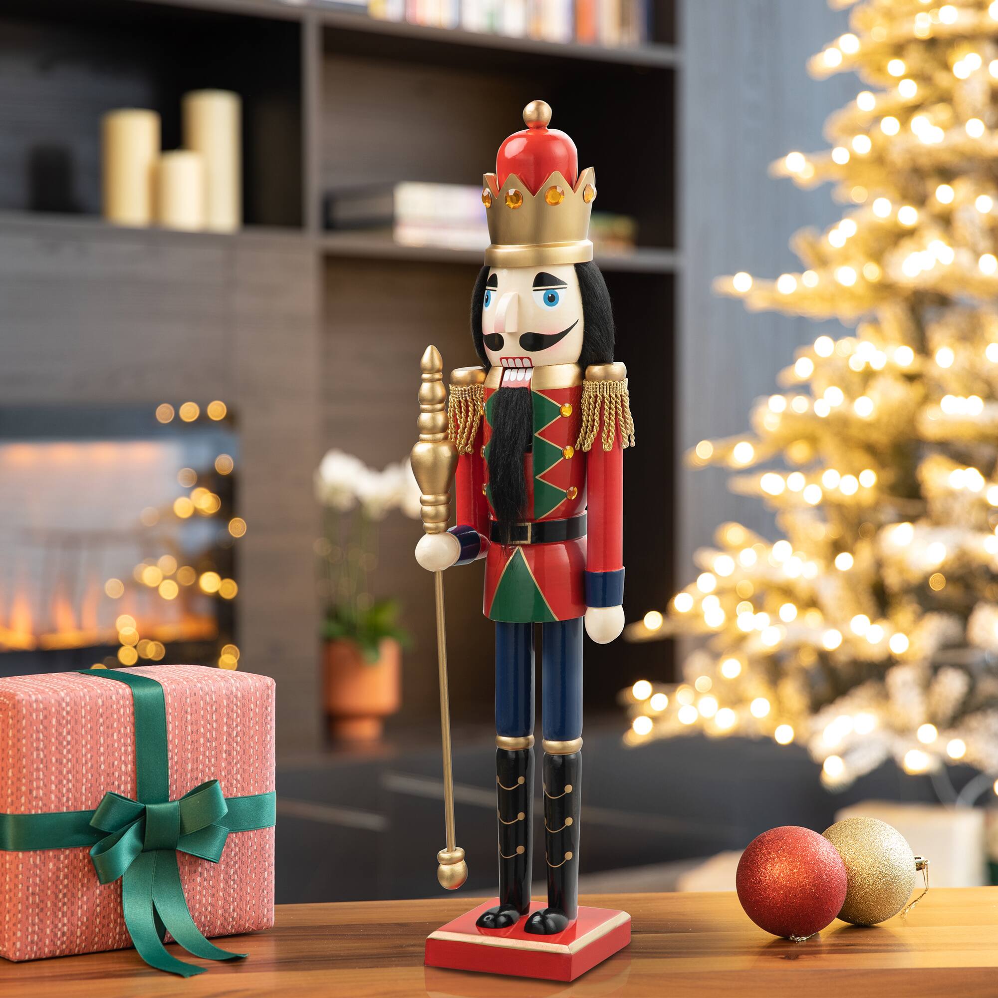 Glitzhome&#xAE; 24&#x22; Wooden Christmas King Nutcracker