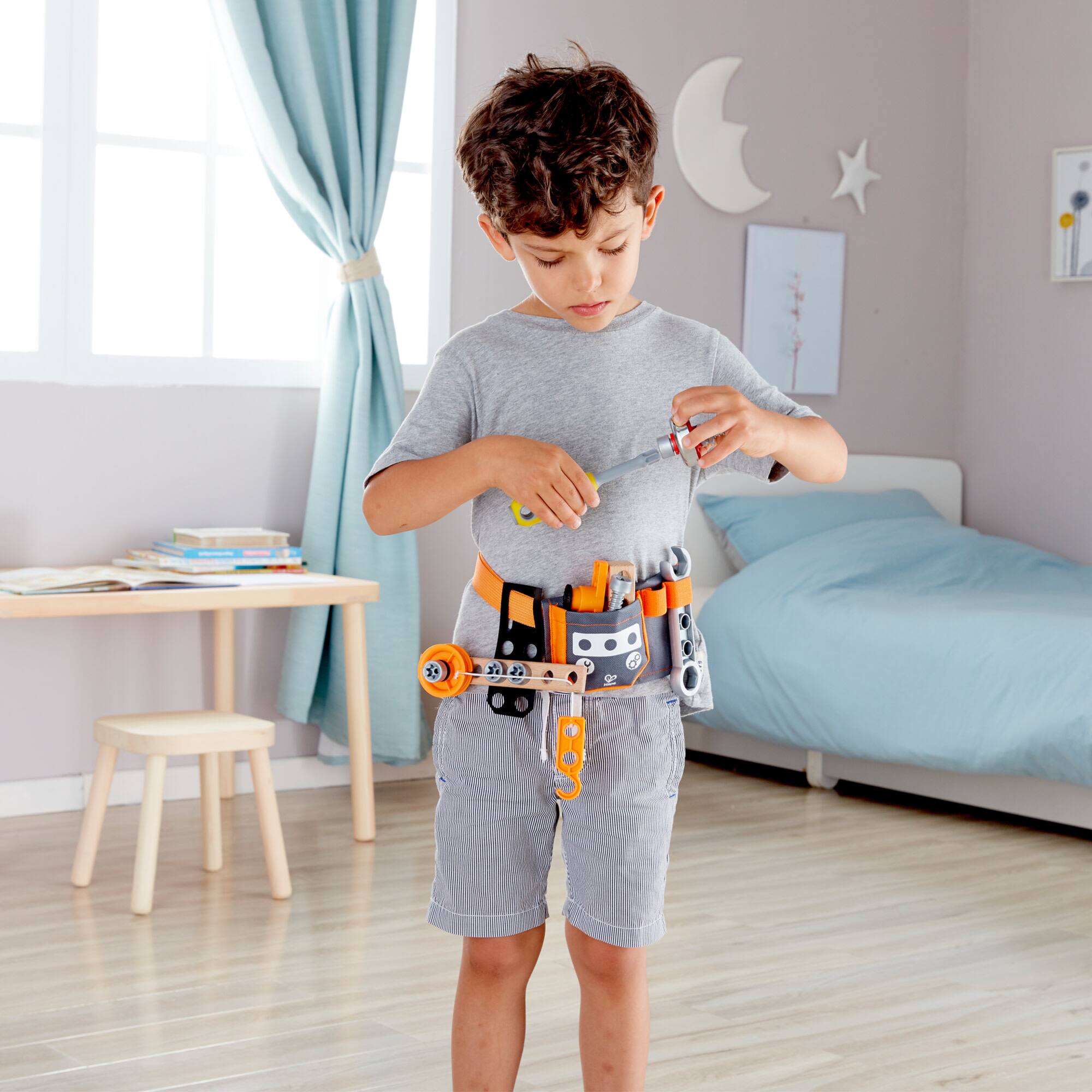 Hape Junior Inventor Scientific Tool Belt
