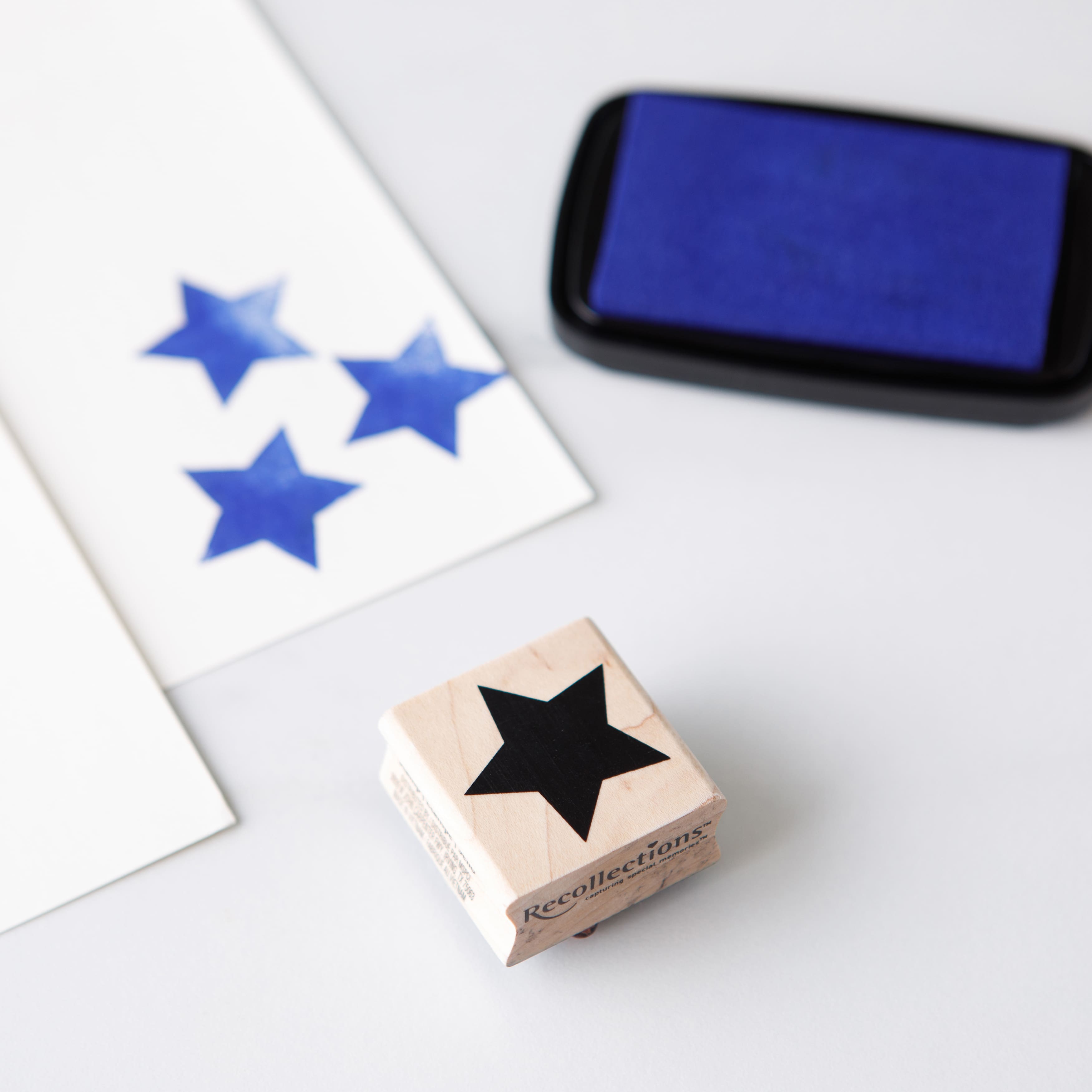 12 Pack: Archival Pigment Ink Pad by Recollections&#x2122;