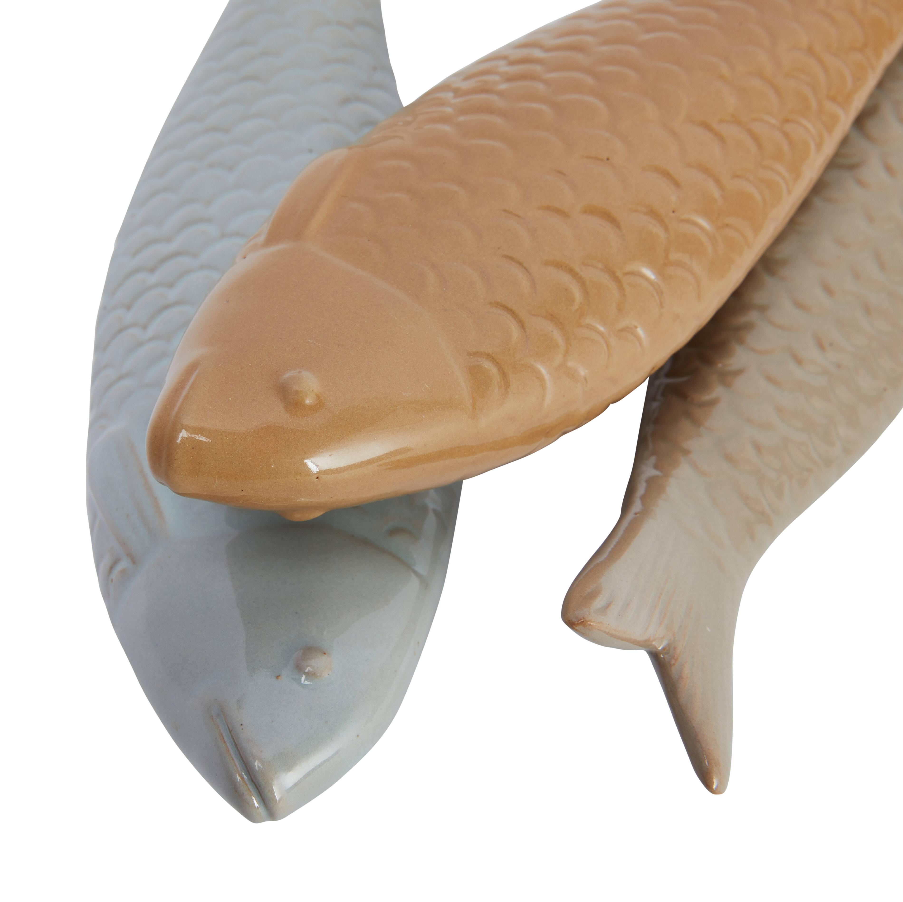 Hello Honey&#xAE; 7.5&#x22; Embossed Ceramic Fish Decoration Set