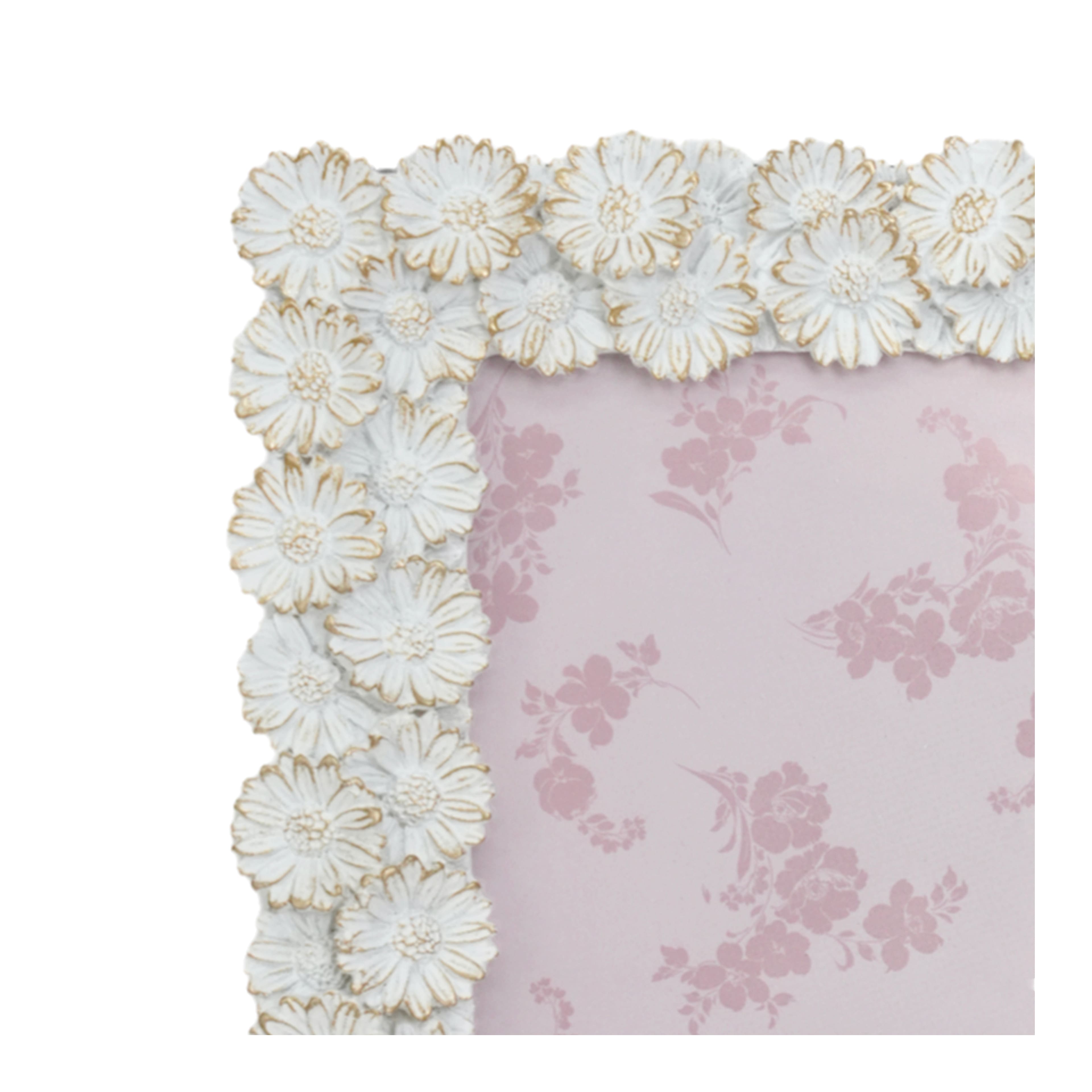 Just Jane 4&#x22; x 6&#x22; White &#x26; Gold Flower Frame by Studio D&#xE9;cor&#xAE;