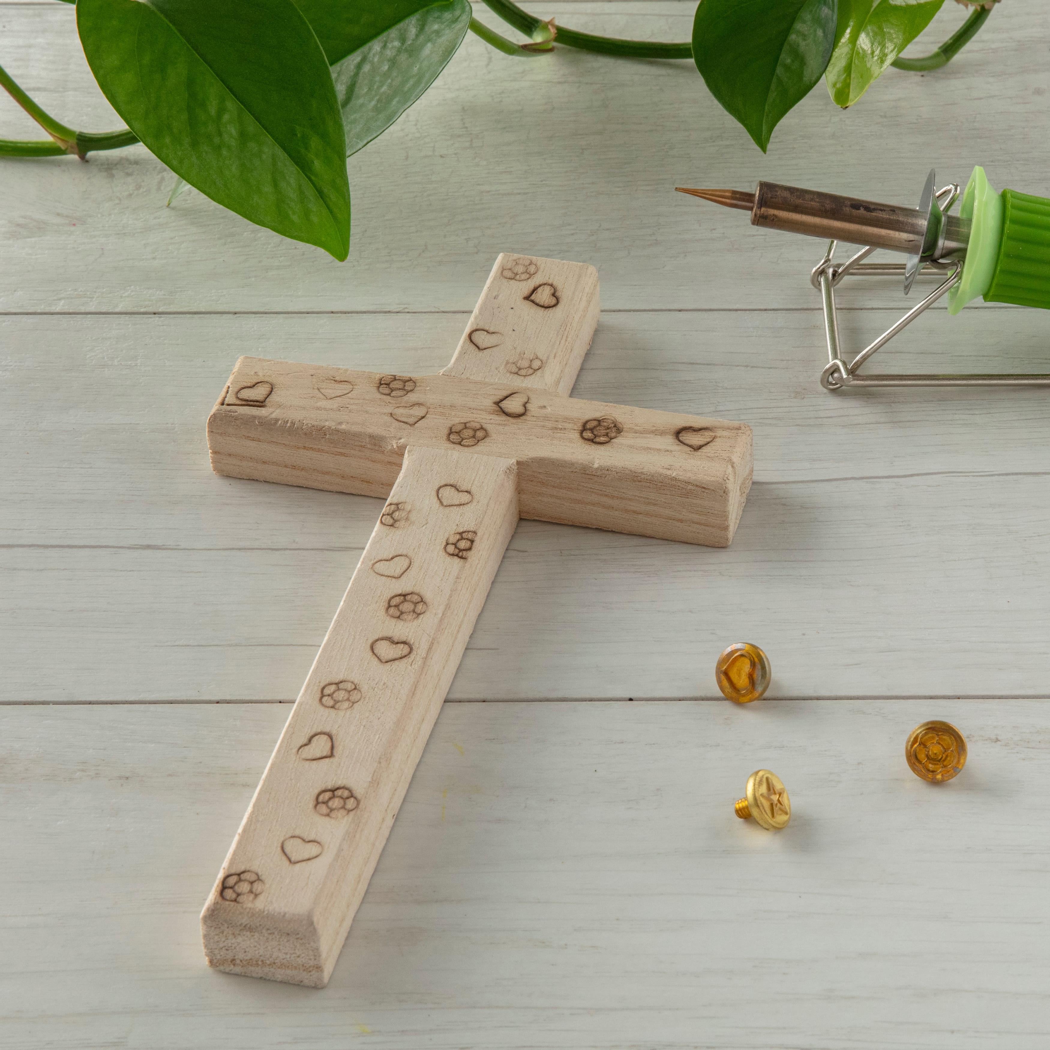 Wood Cross by ArtMinds™