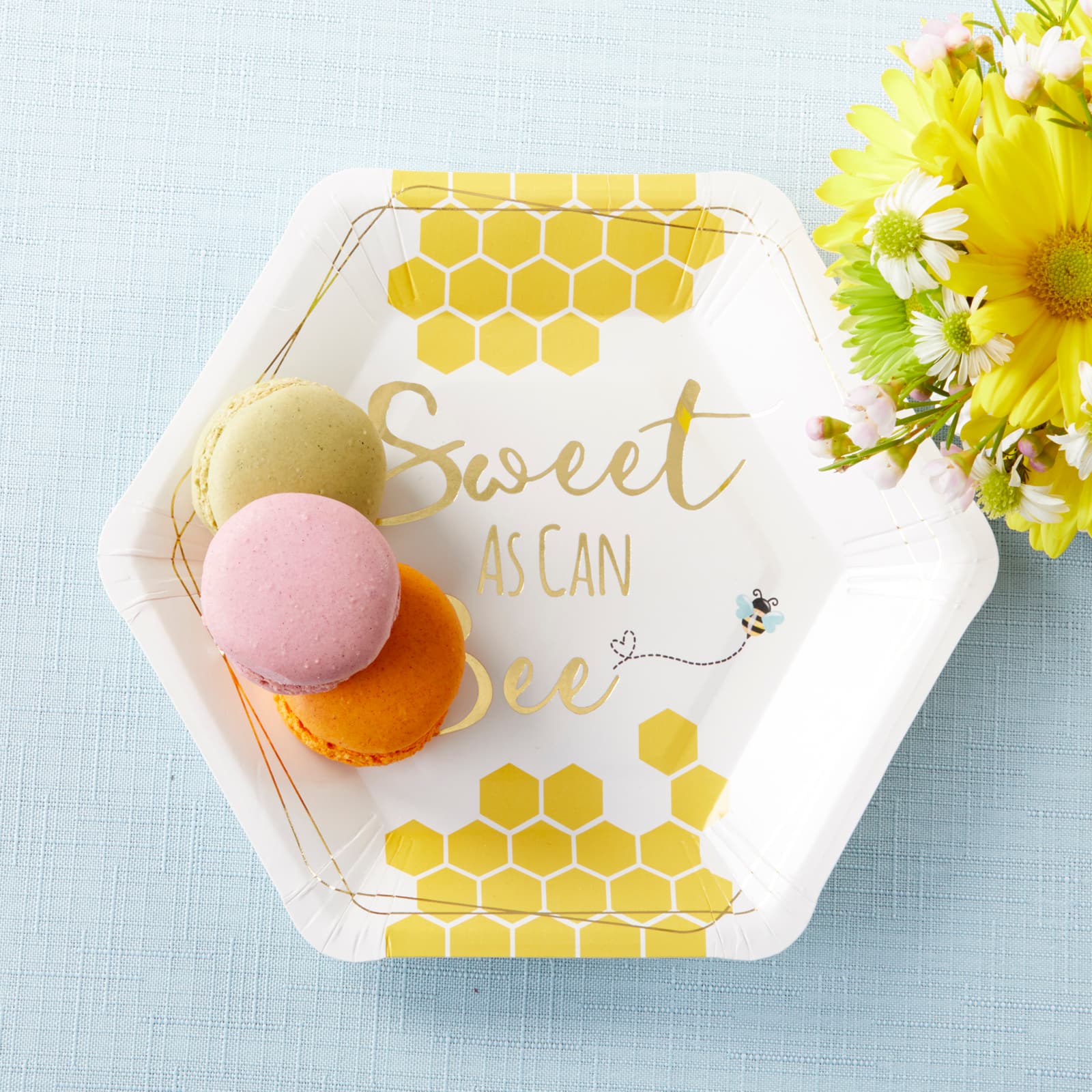 Kate Aspen® 7" Sweet As Can Bee Paper Plates, 32ct.