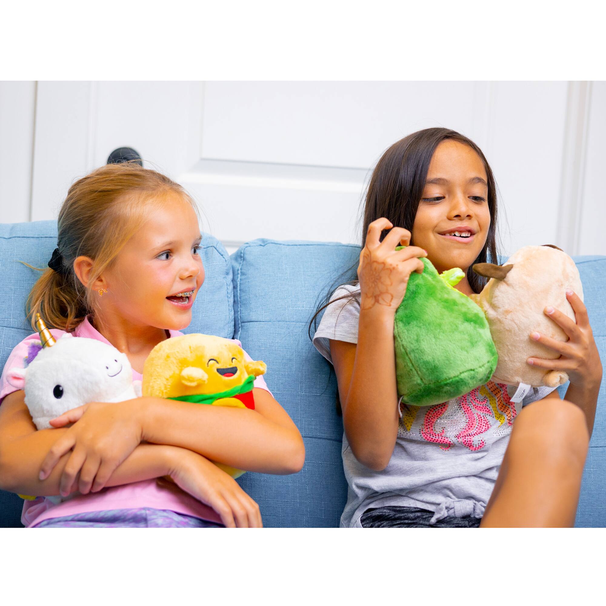 Good Banana&#x2122; Hamburger Loud Mouths Plush Toy