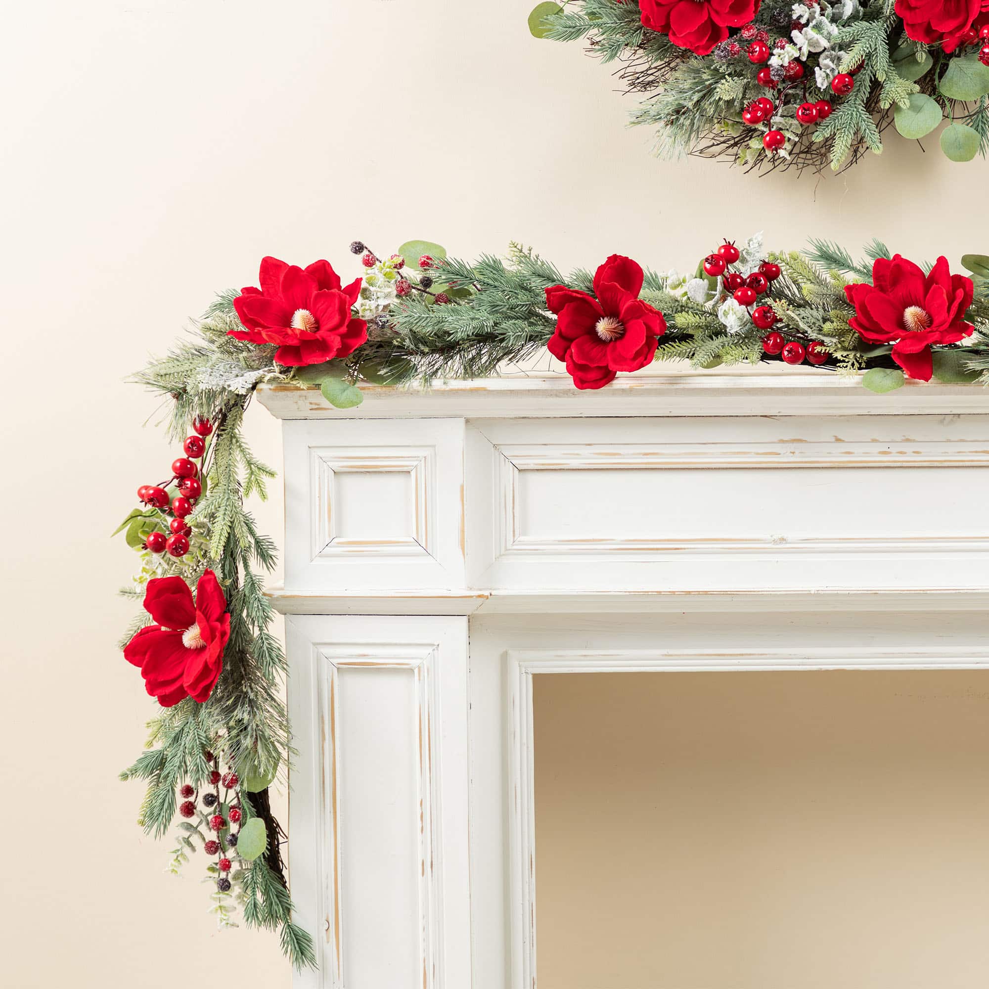 Glitzhome&#xAE; 6FT Christmas Red Mangnolia &#x26; Berry Garland