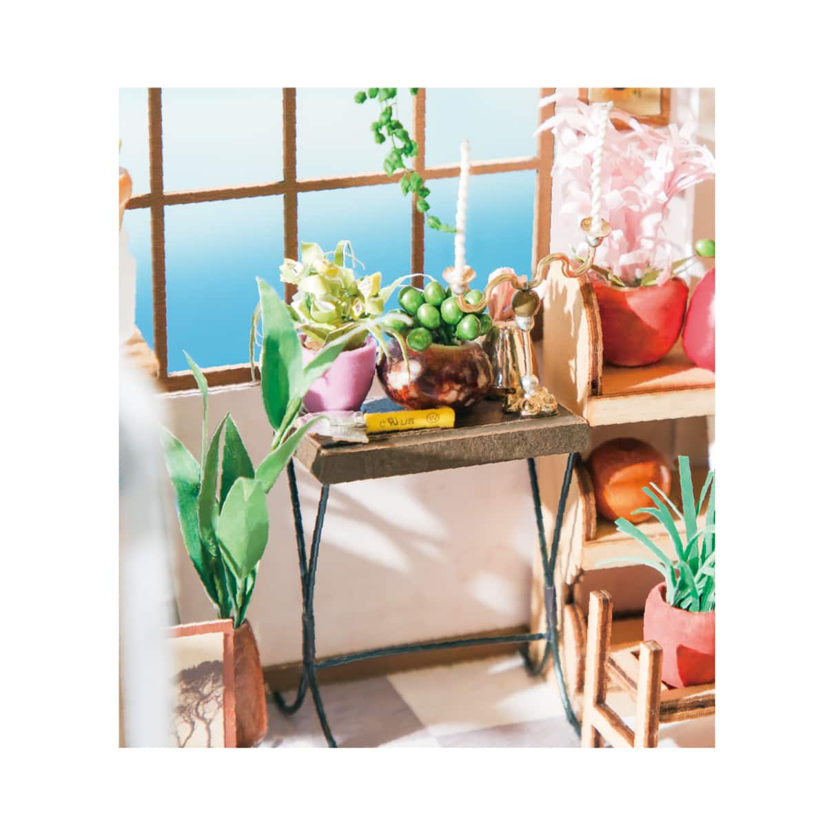 Rolife Happy Corner Emily&#x27;s Flower Shop DIY Miniature Kit