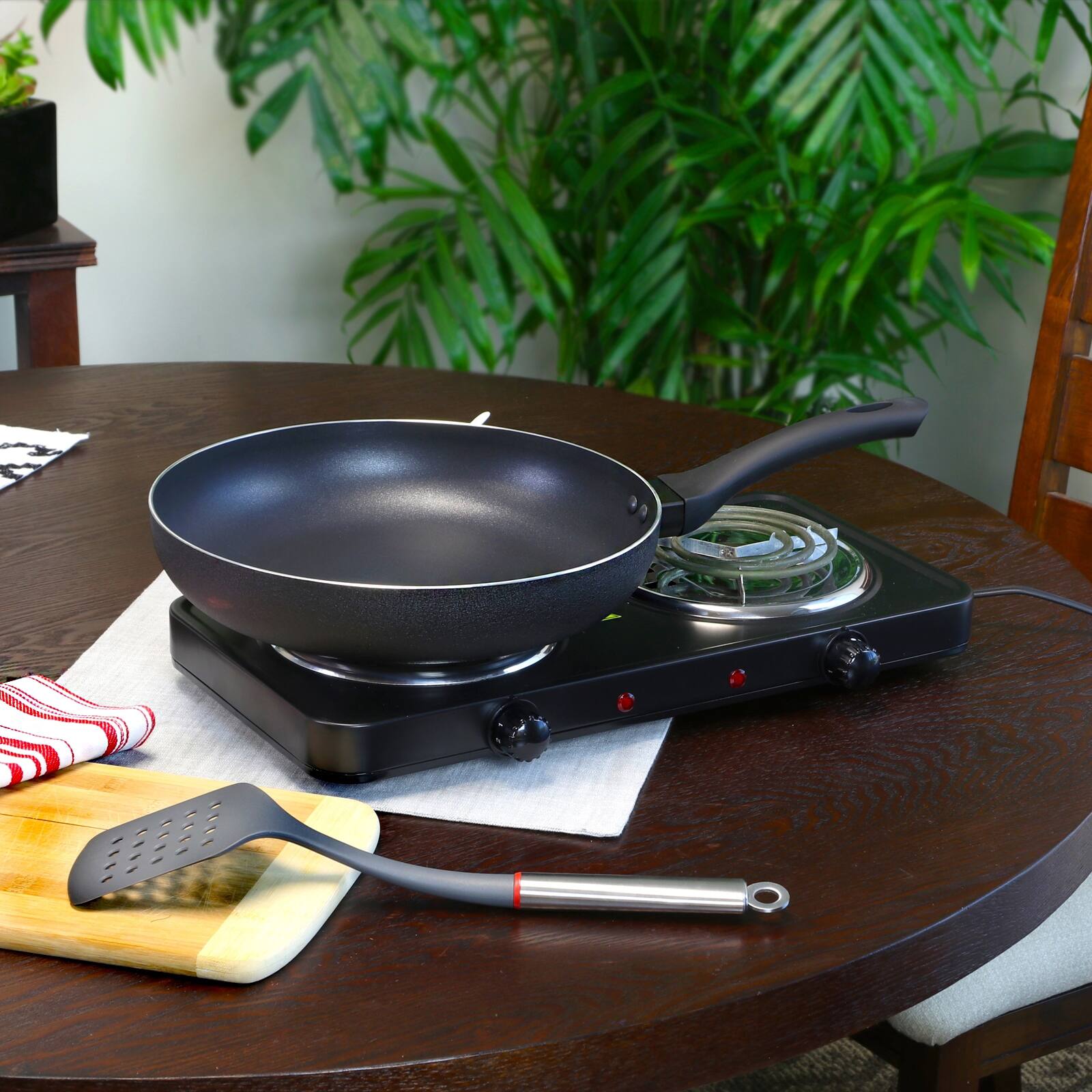 Oster Ashford 12&#x22; Black Aluminum Frying Pan