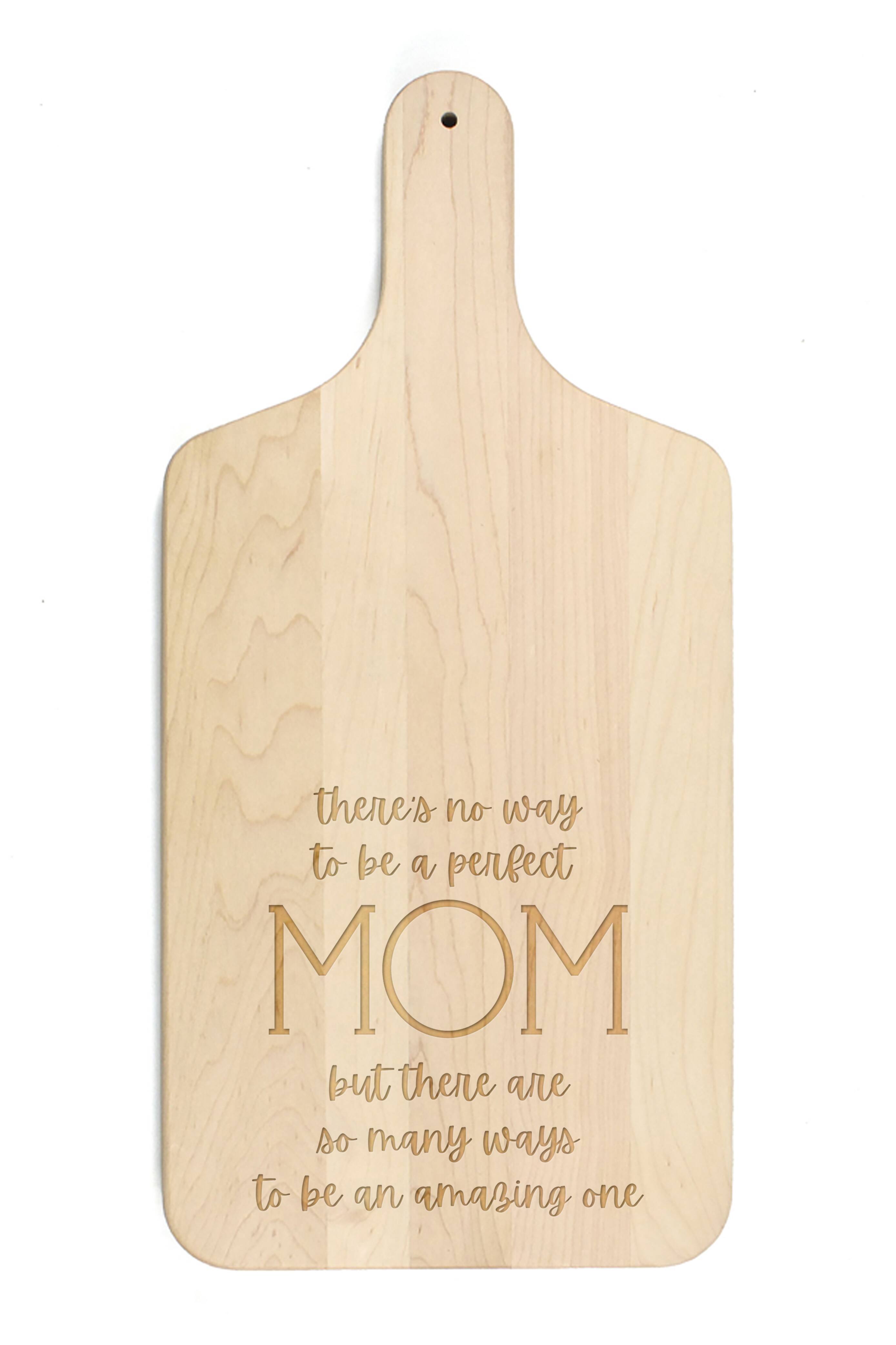 17" An Amazing Mom Maple Paddle Cutting Board