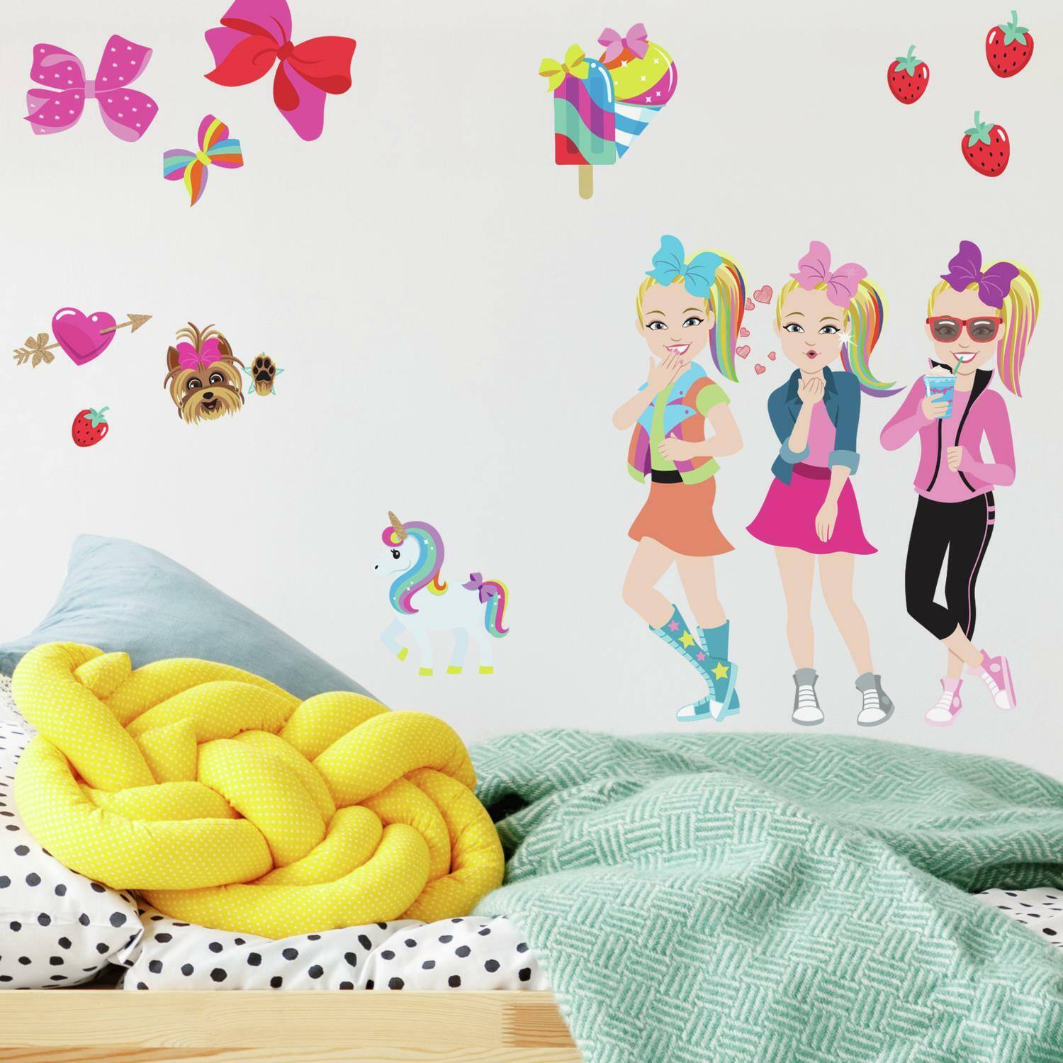 RoomMates Jojo Siwa Cartoon Peel & Stick Wall Decals
