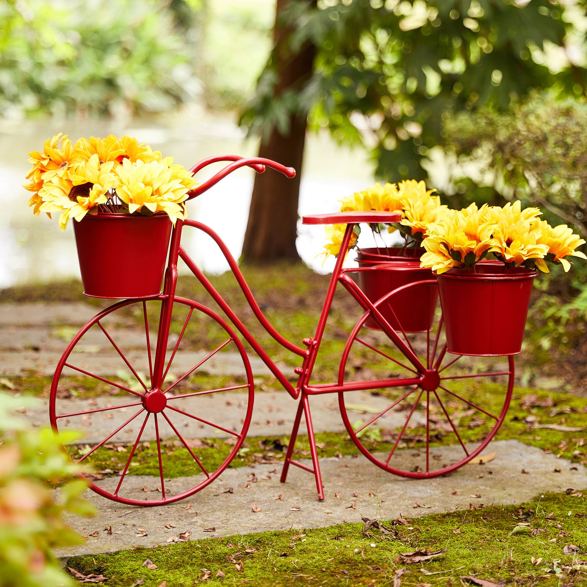 Glitzhome&#xAE; 2.5ft Red Metal Bicycle Plant Stand