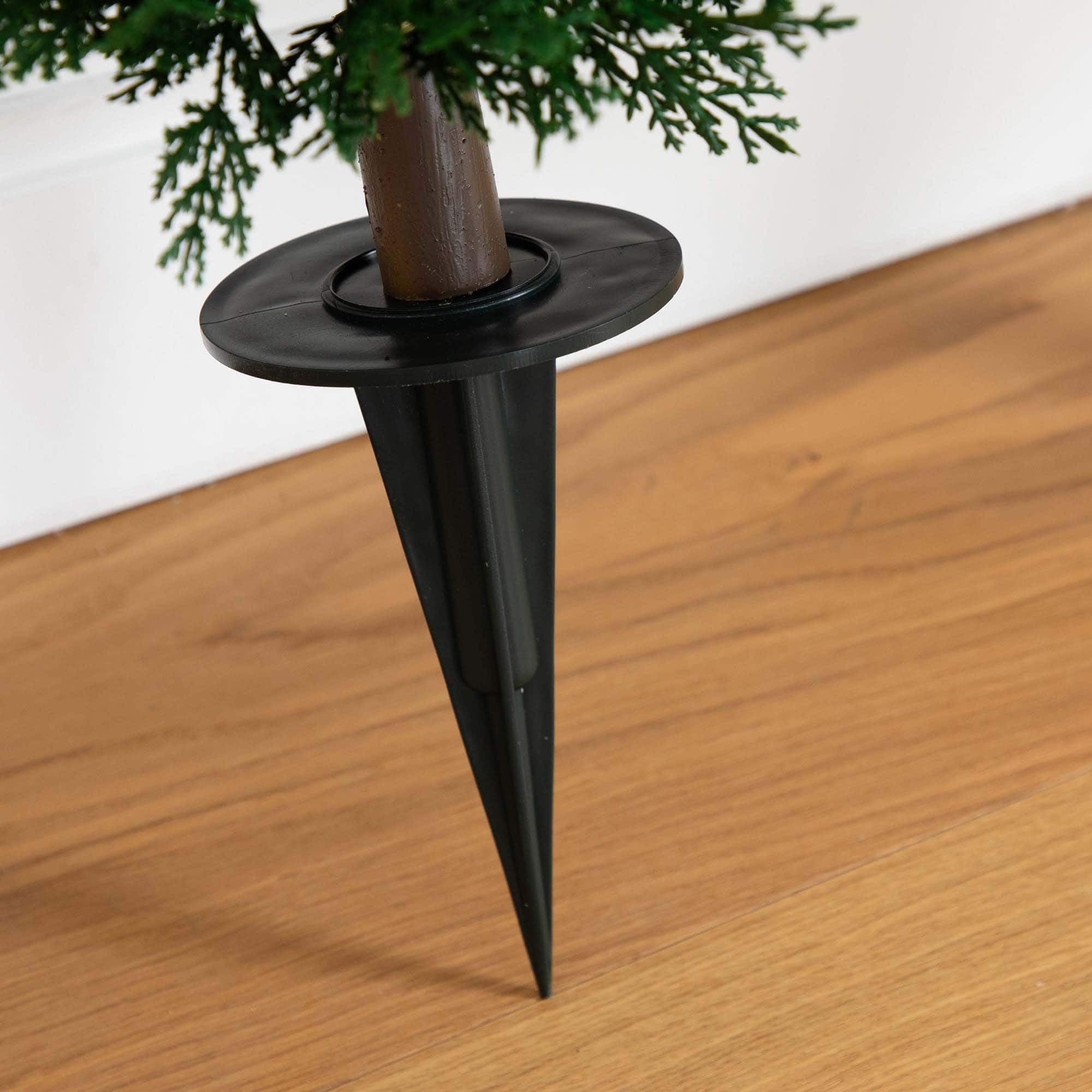 2.5ft. UV Resistant Cedar Plant Set with Integrated Ground Stake