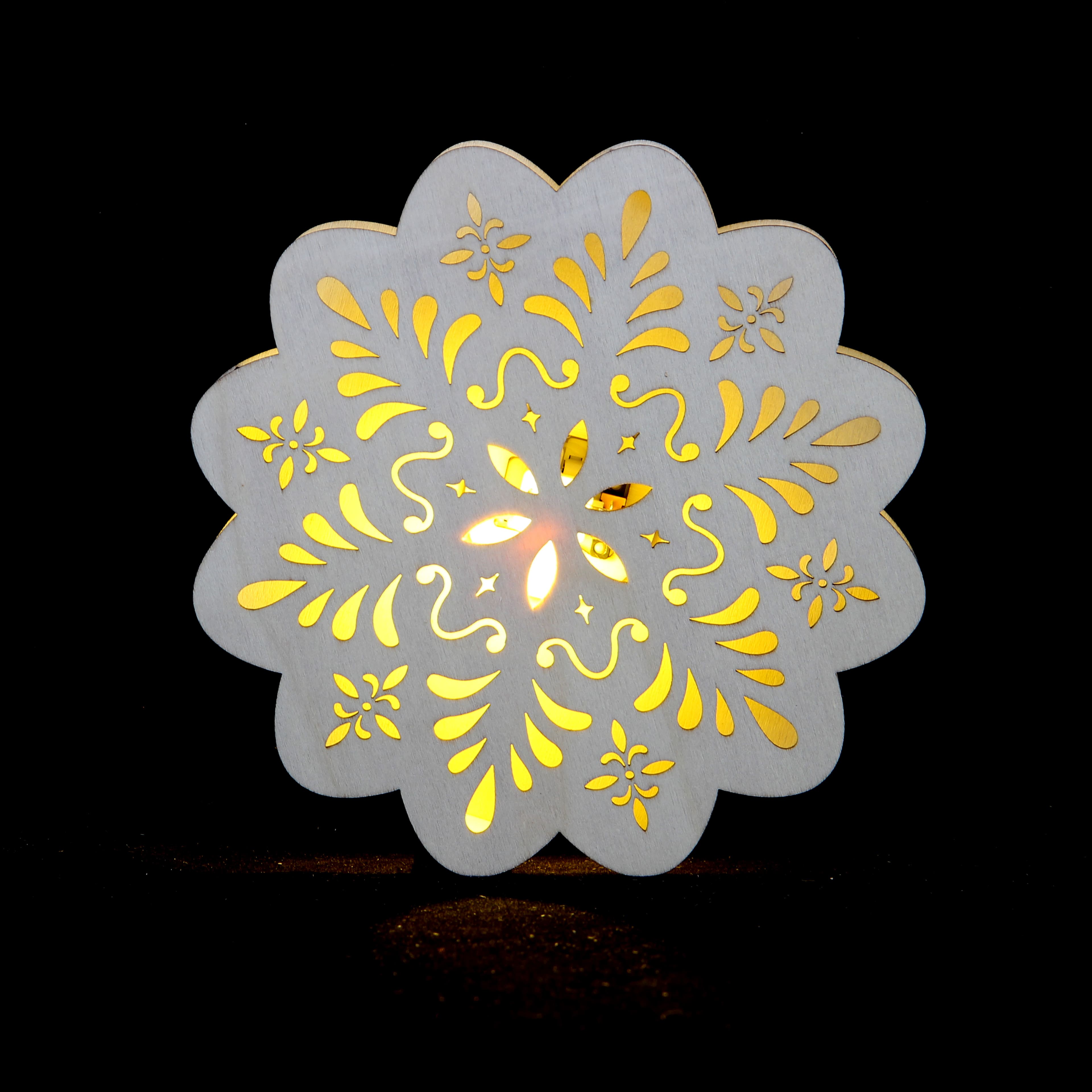 6.75&#x22; DIY Snowflake LED Wood D&#xE9;cor by Make Market&#xAE;