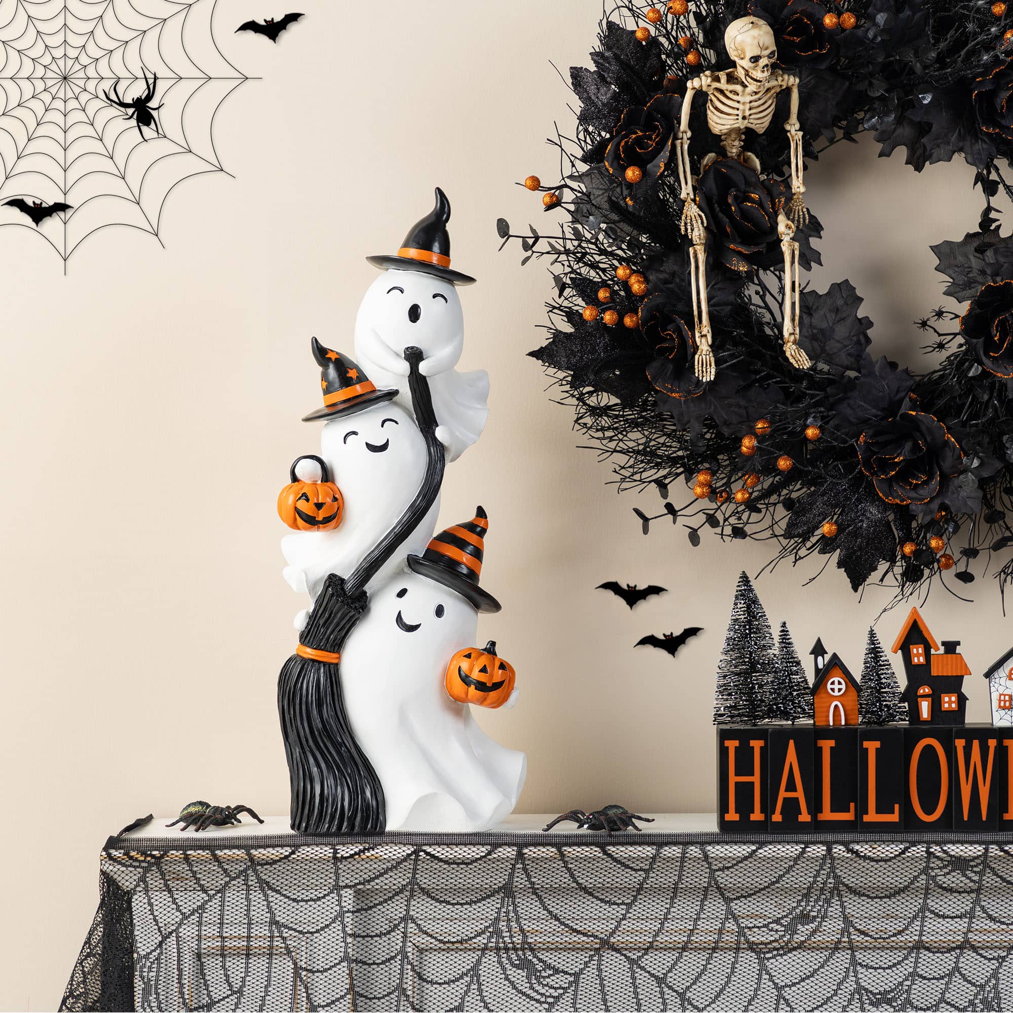 Glitzhome&#xAE; 21.75&#x22;H Halloween Resin Stacked Ghost Porch Decor