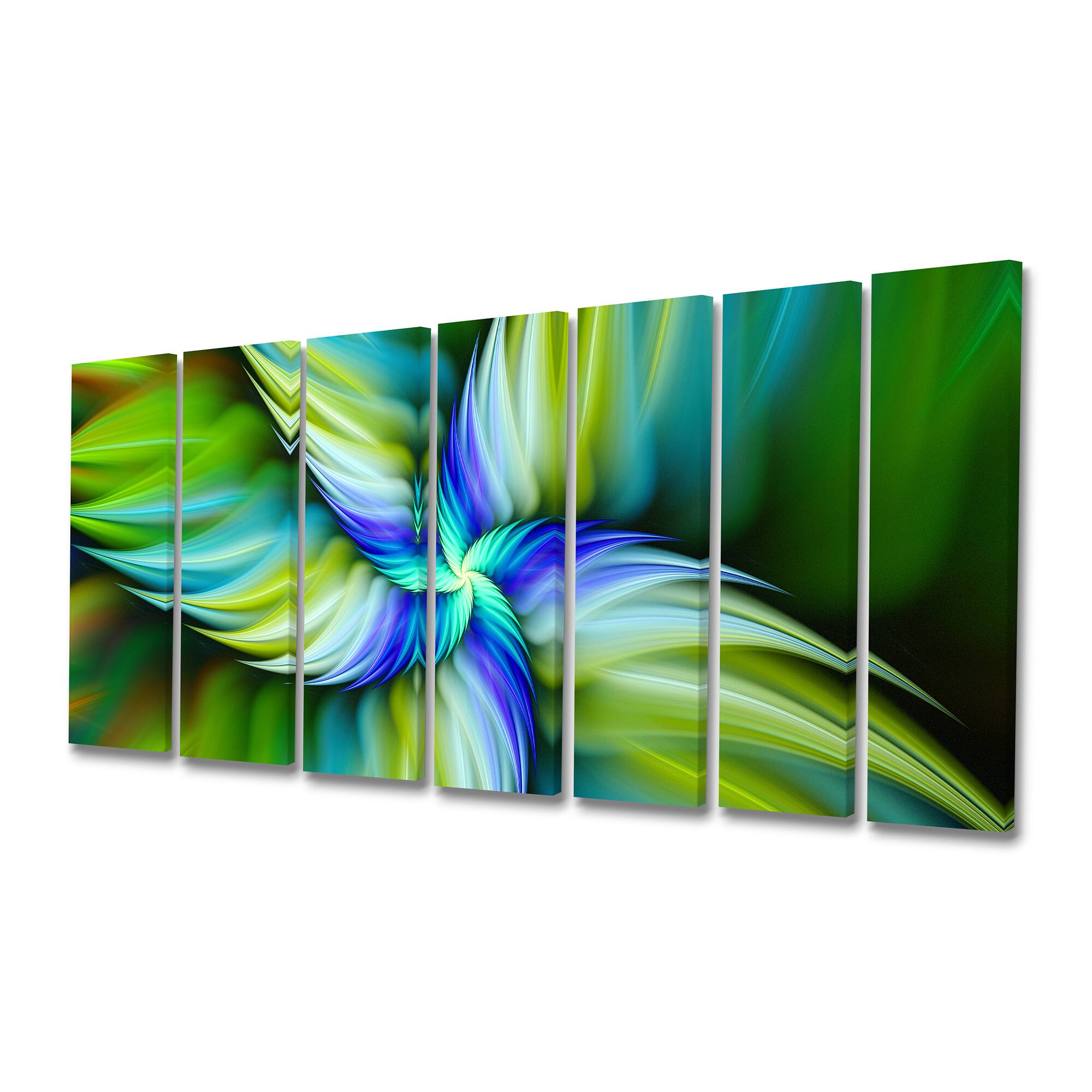 Designart - Rotating Fractal Green Star - Floral Canvas Art Print